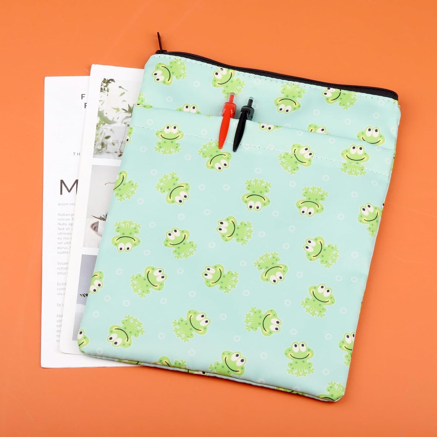 MAOFAED Frog Book Sleeve Froggy Book Cover Animal Lover Gift Frog Lovers Gift for Women Mother (Frog BSL)