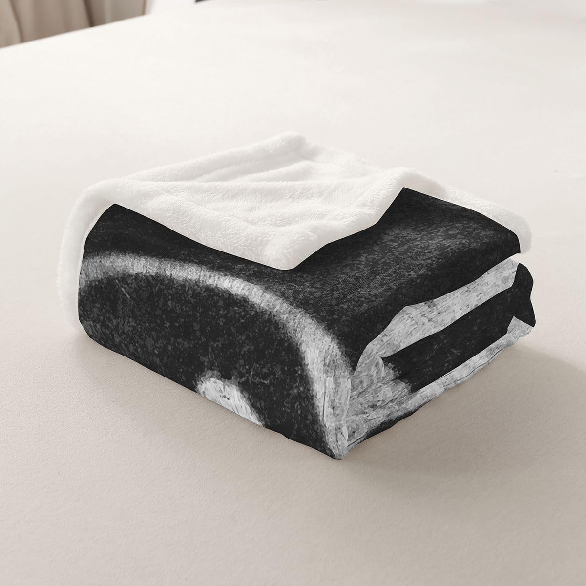 Yin Yang Fleece Throw Blanket for Sofa Couch Bed - Boho Trippy Psychedelic Art Plush Sherpa Blanket - Decorative Gossip Pattern - Traditional Ying Yang Theme - Fuzzy Baby 30x40 Inch