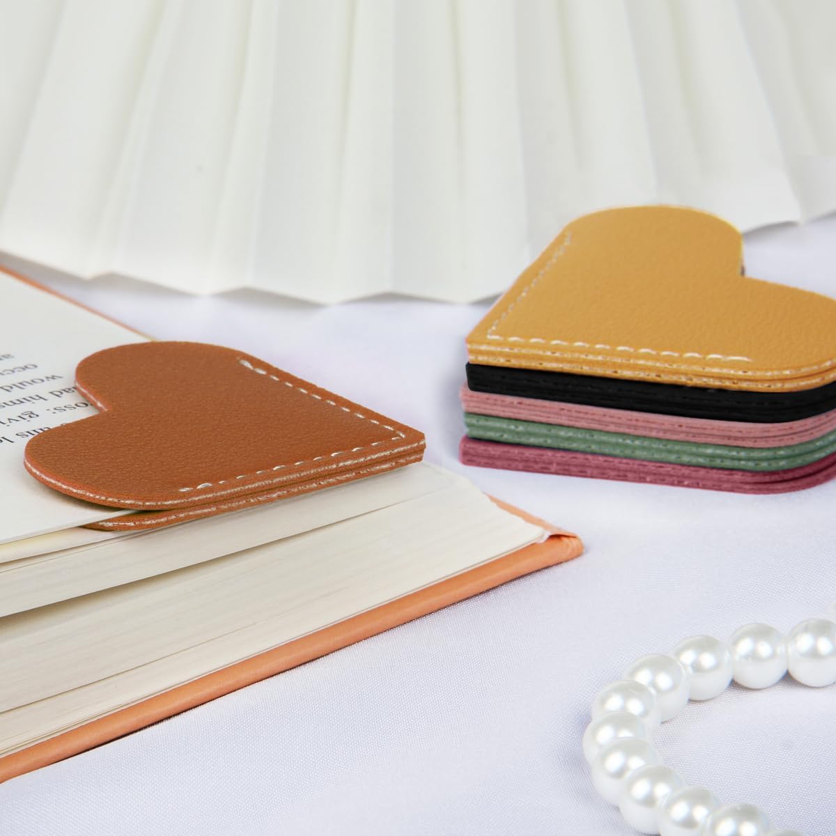 Leather Heart Bookmarks - Kinsound 6 Pieces Cute Corner Page Book Marks for Teachers Students Book Reading Lovers, for School Office Home Supplies (Heart（6pcs）)