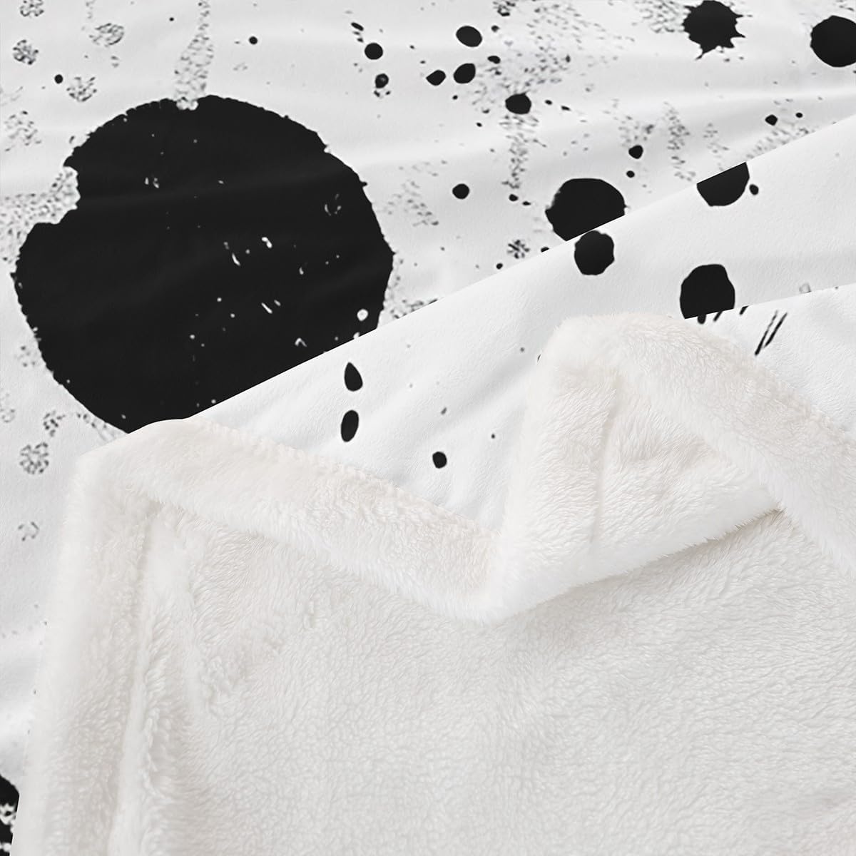Black White Yin Yang Fleece Throw Blanket Trippy Art Boho Plush Blanket for Kids Adults Tie Dye Splash Sherpa Blanket Traditional Ying Yang Theme Fuzzy Blanket for Sofa Bed Couch, Queen 90x90 Inch