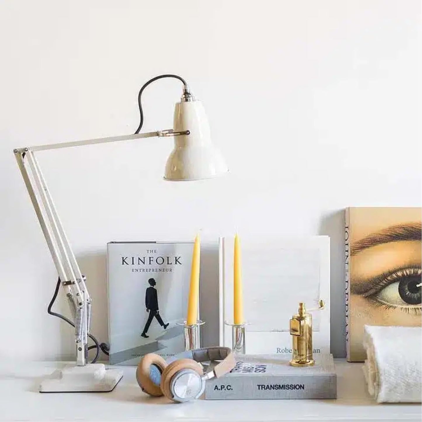 Anglepoise Original 1227 Desk Lamp | Gloss Paint Finish Cast Iron Base Aluminum Shade & Arms Steel Cover Chrome Plated Fittings Adjustable for Office Home Decor Bedroom Reading Lamp (Linen White)
