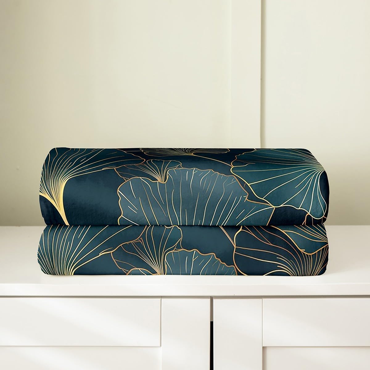 Ginkgo Leaves Flannel Blanket for Kids Adults,Luxury Golden Leaves Flannel Fleece Blanket Throw 50"x60",Natural Botanical Lightweight Bed Blankets All Season Use