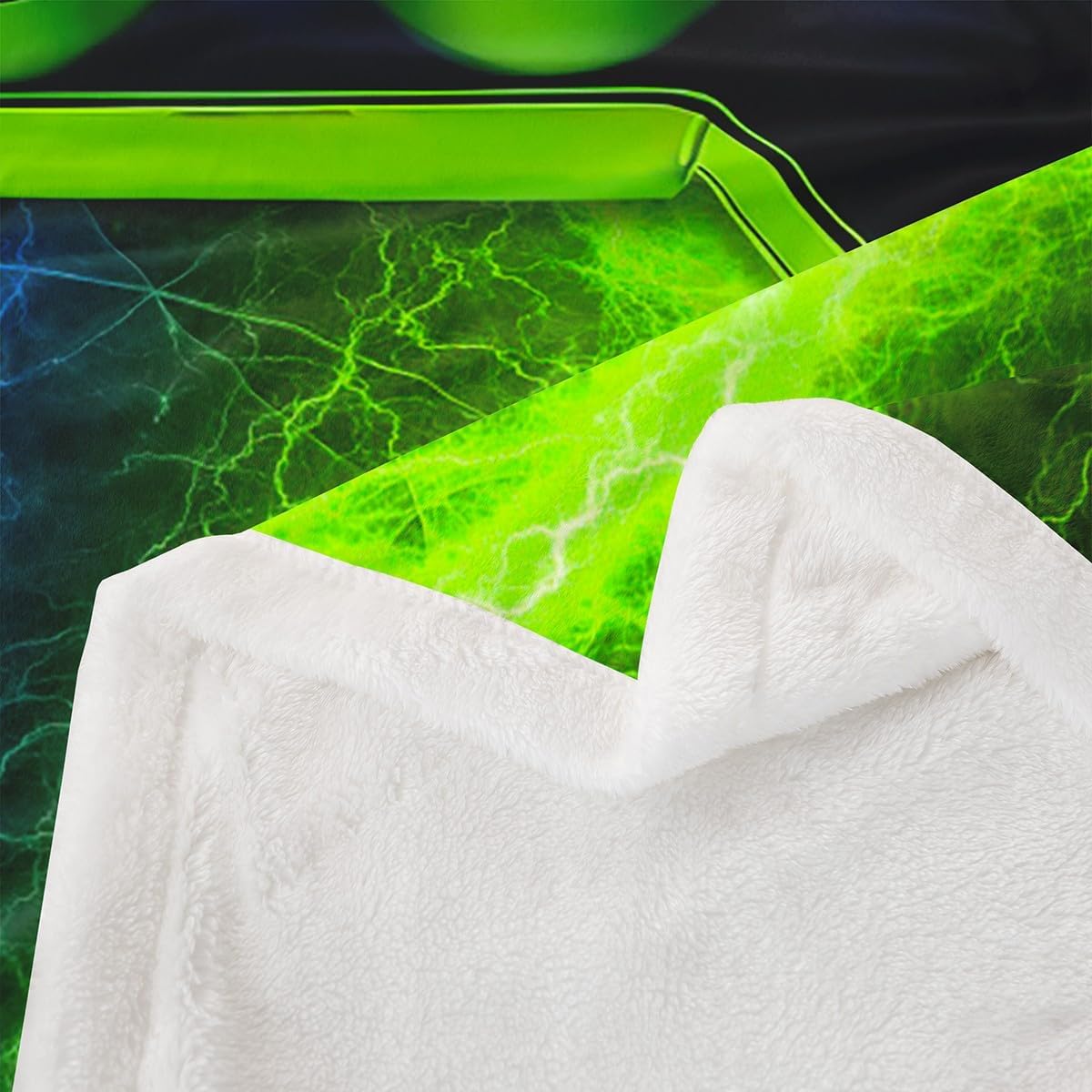 Manfei Modern Gamer Throw Blanket Blue-Green Lightnings Gamepad Blanket for Couch Sofa, Video Games Bed Blanket for Kids Boys Room Decor, Soft and Breathable Fleece Blanket(60 x 80 Inches)