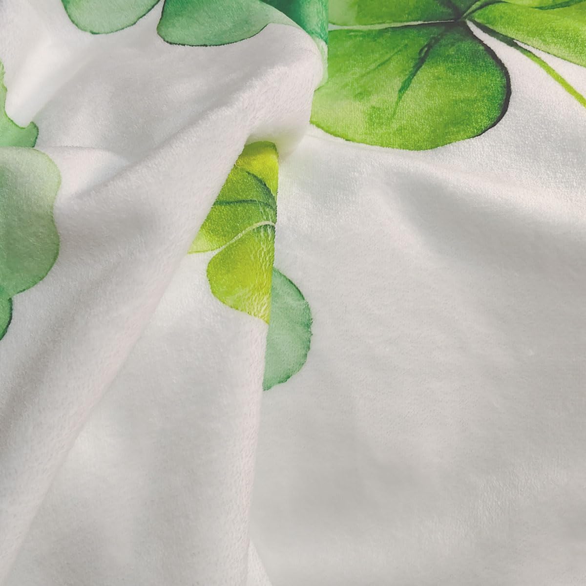 St Patricks Day Throw Blanket Watercolor Shamrock Green Clover Irish Soft Cozy Flannel Blankets for Bed Sofa Couch Chair Home Decorations 50 x 60 Inch