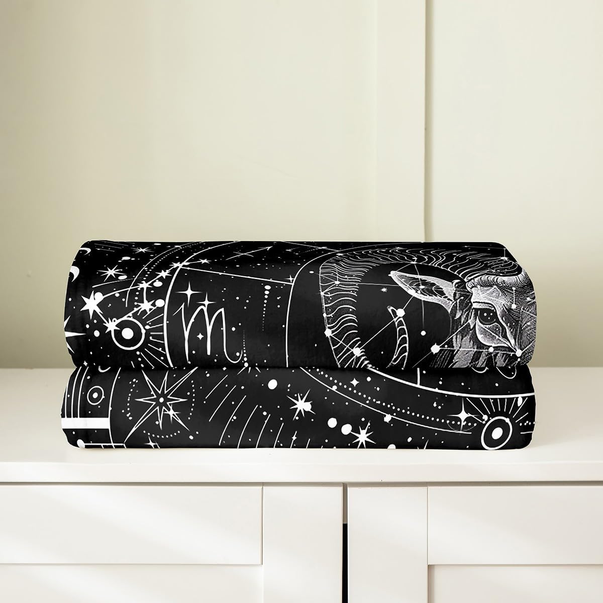 Feelyou Aries Blanket 40"x50" Zodiac Plush Throw Blanket, for Sofa Couch Kids Boys Girls Decor Psychedelic Flannel Fleece Blanket Twelve Constellations Black Bedroom