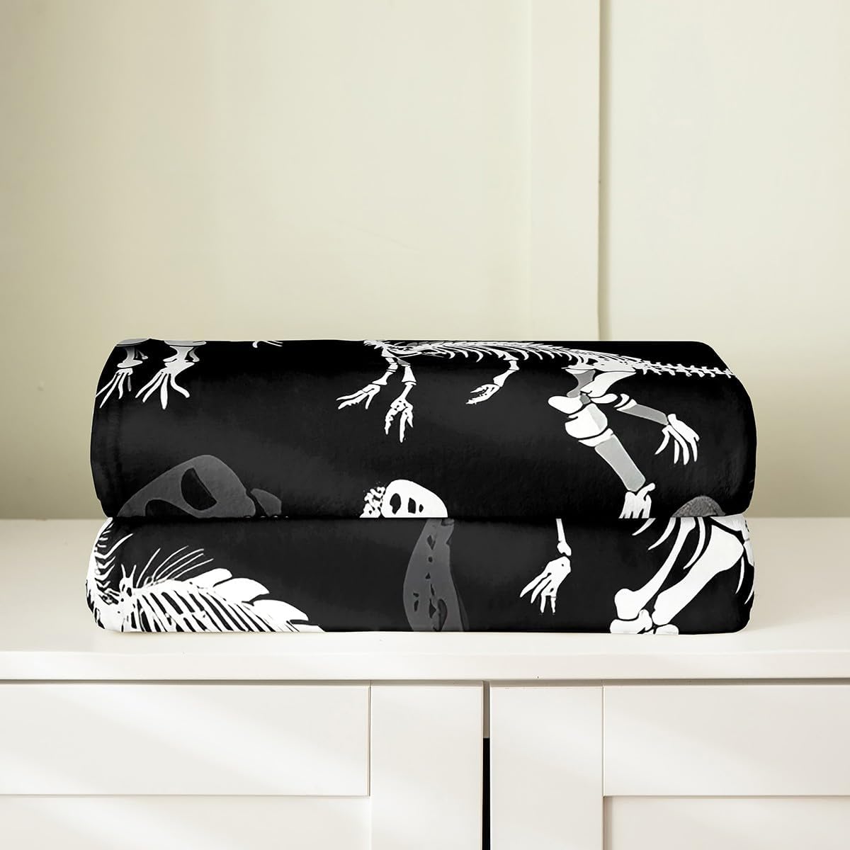Erosebridal Dinosaur Skeleton Blanket Throw 50x60, Dino Gothic Throw Blanket for Sofa Bed, Animals Dinosaur Printed Kids Boys Soft Fleece Blanket, Black White Sci-Fi Style All Seasons Fuzzy Blanket