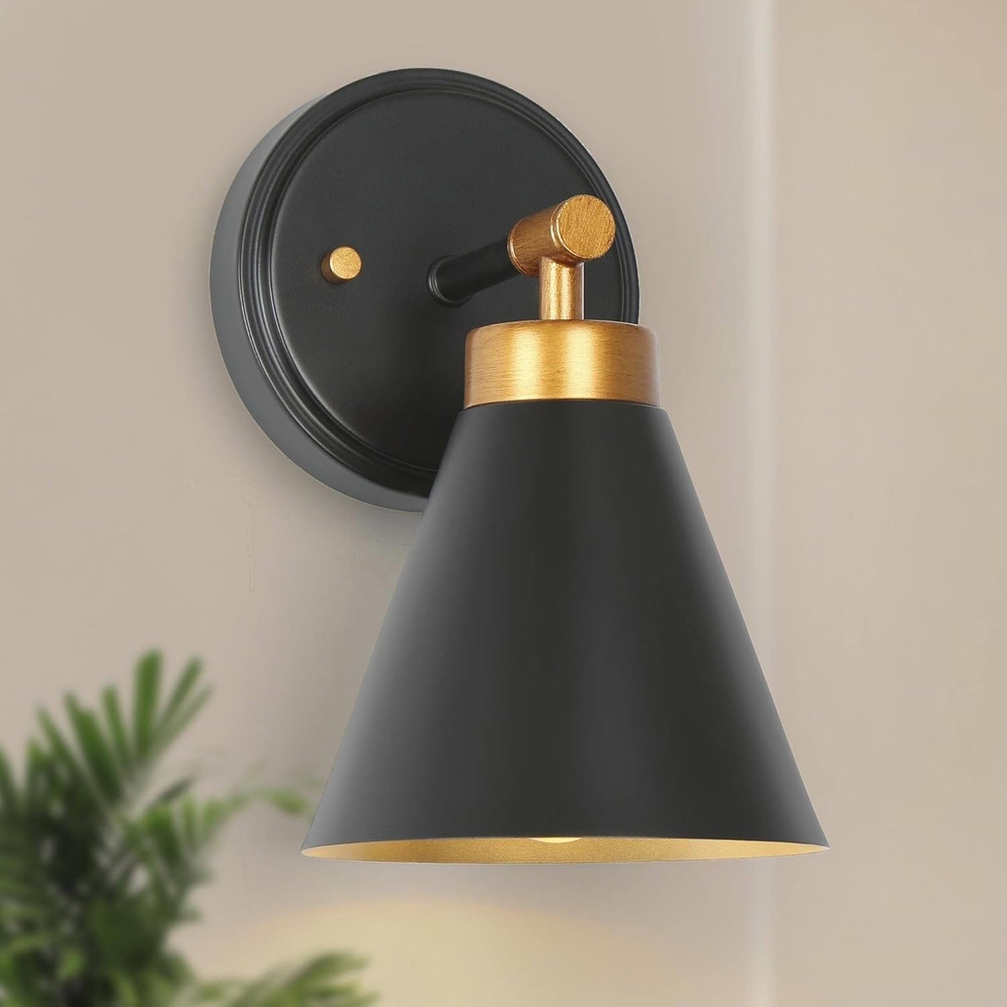 Sconce Wall Lighting, 1 Light Black Gold Wall Sconce Light Fixture, Modern Farmhouse Wall Mounted Light with Metal Shade for Bedroom, Living Room, Balcony, Matte Black and Brushed Gold Finish