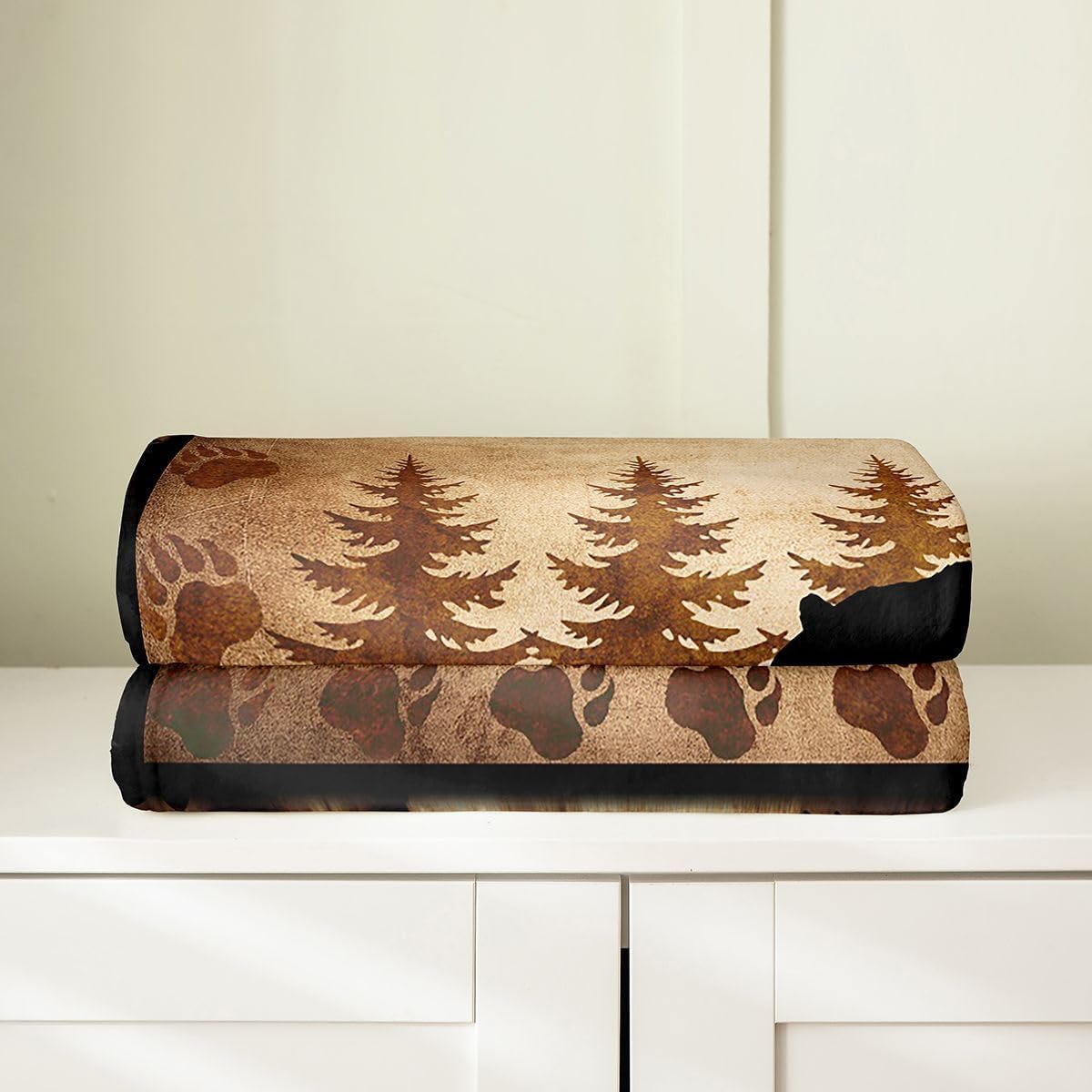 Feelyou Bear Flannel Fleece Throw Blanket, Wild Animal All Season Bed Blanket Nature Wildlife Bear Fuzzy Blanket for Bed Sofa Couch, Rustic Cabin Country Bedroom Decor Plush Blanket 40"x50"
