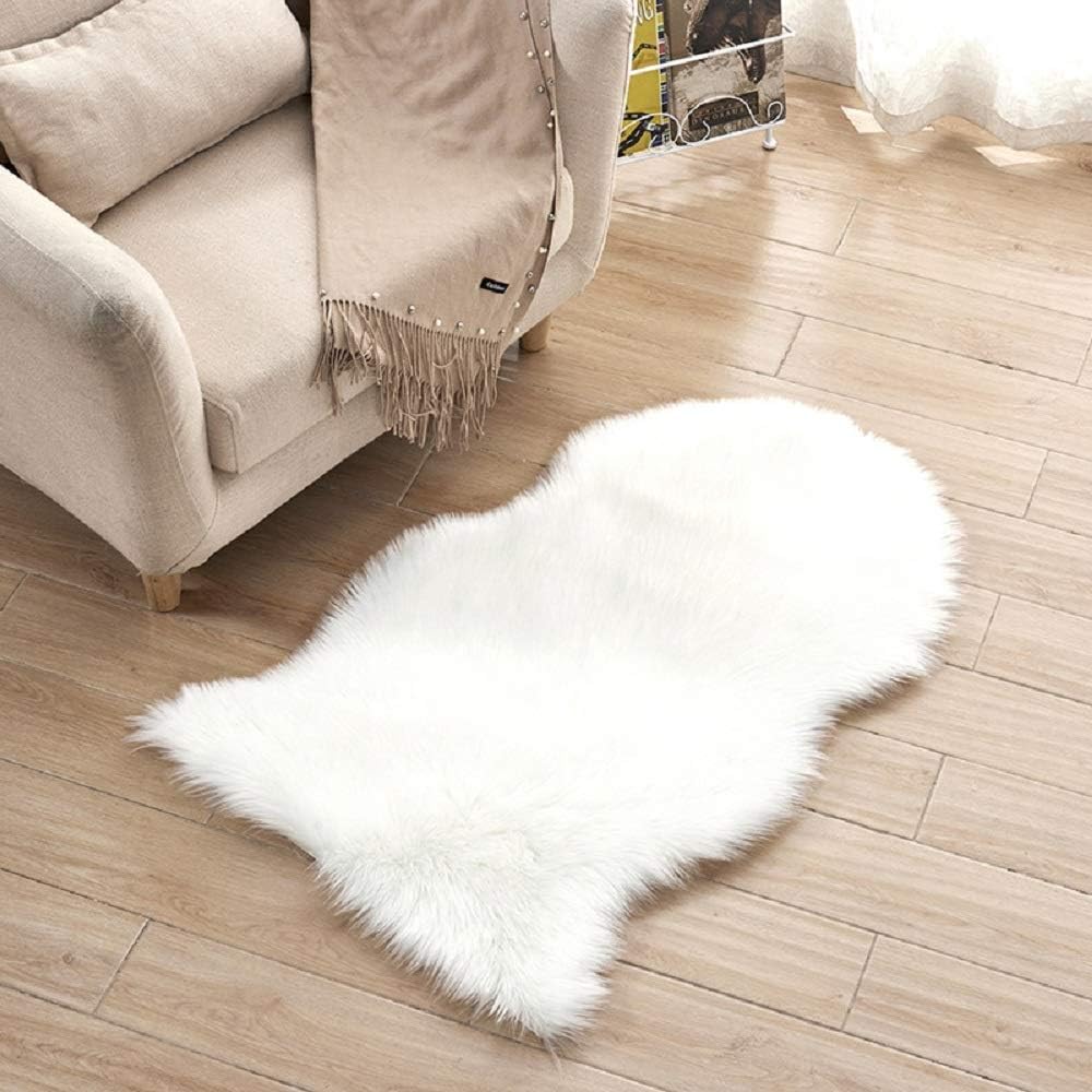 FAMI Soft Faux Sheepskin Fur Chair Couch Cover Area Rug Bedroom Floor Sofa Living Room (White)