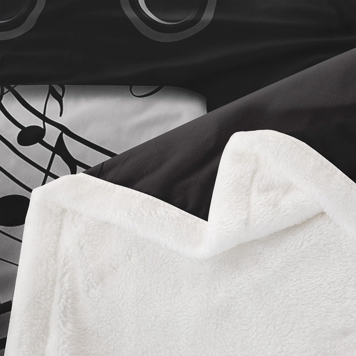 Gamepad Fleece Throw Blanket Video Game Blanket Game Controller Sherpa Blanket for Couch Sofa Chair Teens 90's Gamer Room Decor Soft Warm Fuzzy Plush Cozy Bed Blankets Music Headphone Throw 60"x80"