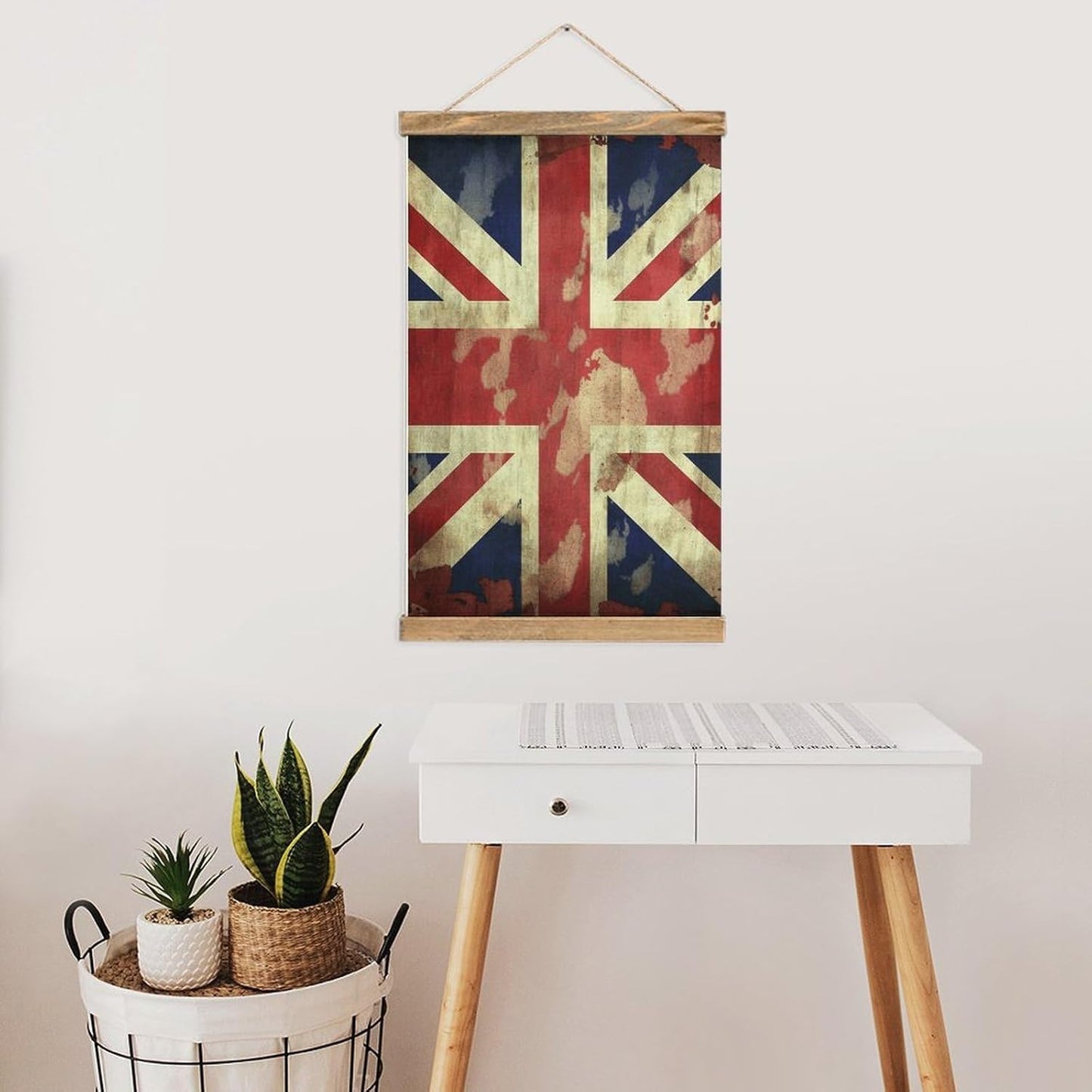 Vintage Vintage Union Jack British Flag Poster with Wooden Frame Personalized Linen Hanging Scroll Painting Rustic Wall Hanging Illustrative Modern Artwork Decor for Home Living Room Bedroom Office