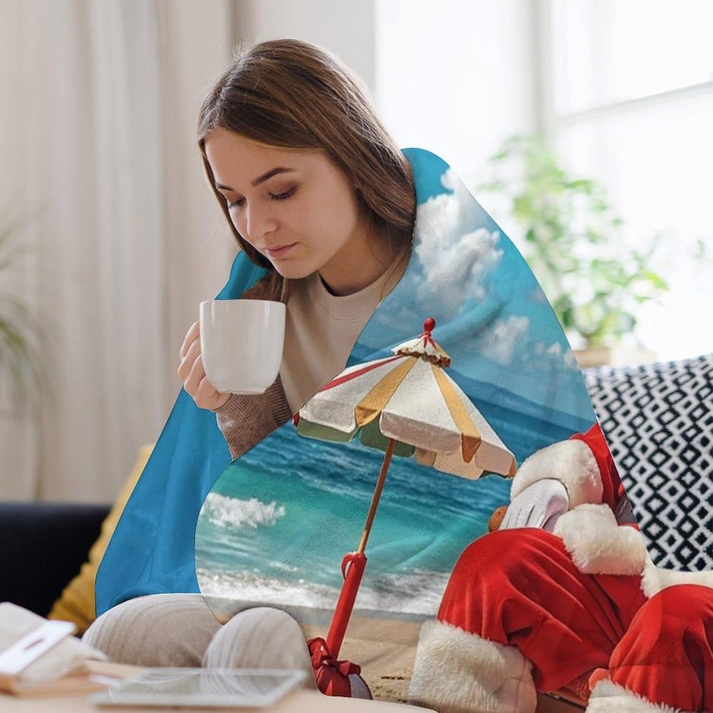 Santa Claus At Beach Blanket Super Soft Lightweight Throw Blanket Cute Cozy Warm Bed Blanket Decorative Fuzzy Blanket All-Season Home Decor Gift for Sofa Couch Living Room 50"*60"（130 * 150cm）