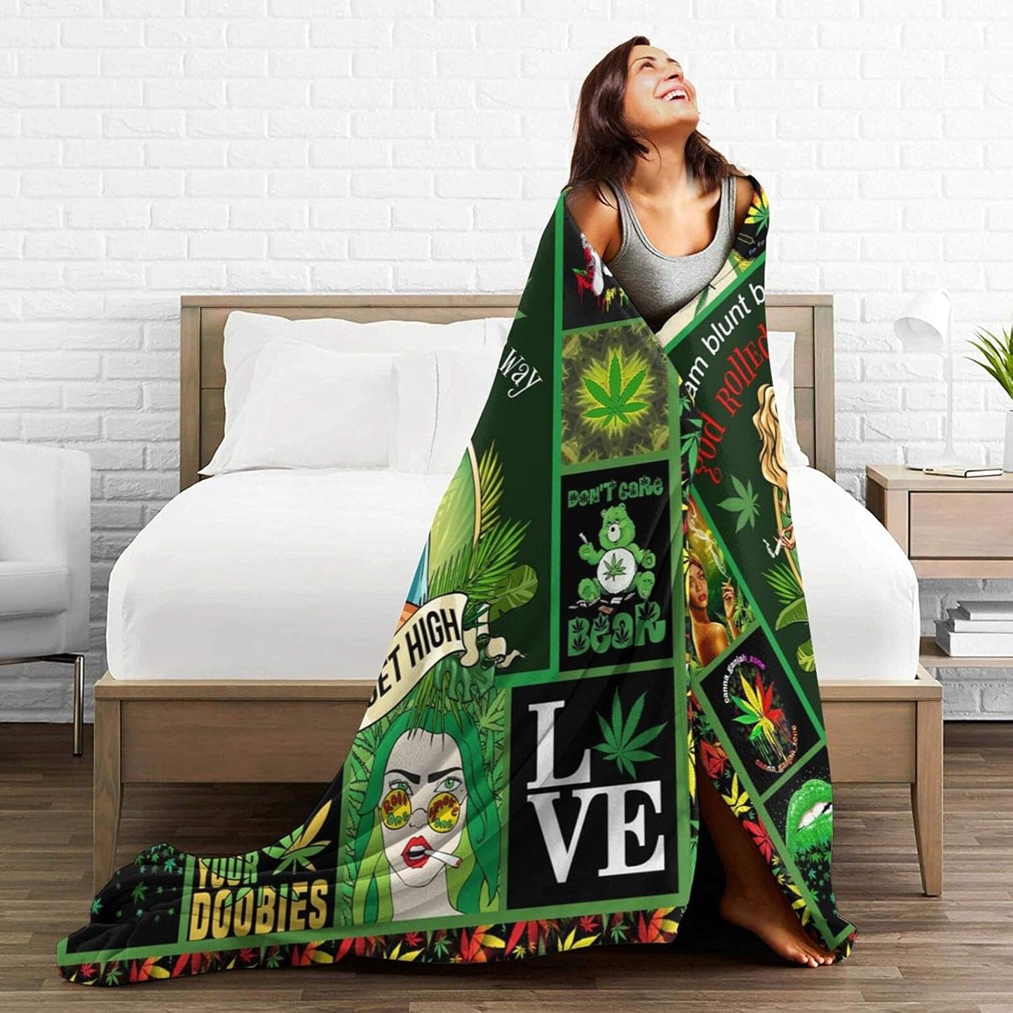 Socira Marijuana Gifts Flannel Sherpa Blanket - Large Leaf Soft Fleece Throw Blanket for All-Season, Weed Stuff Sheets 60''X80''