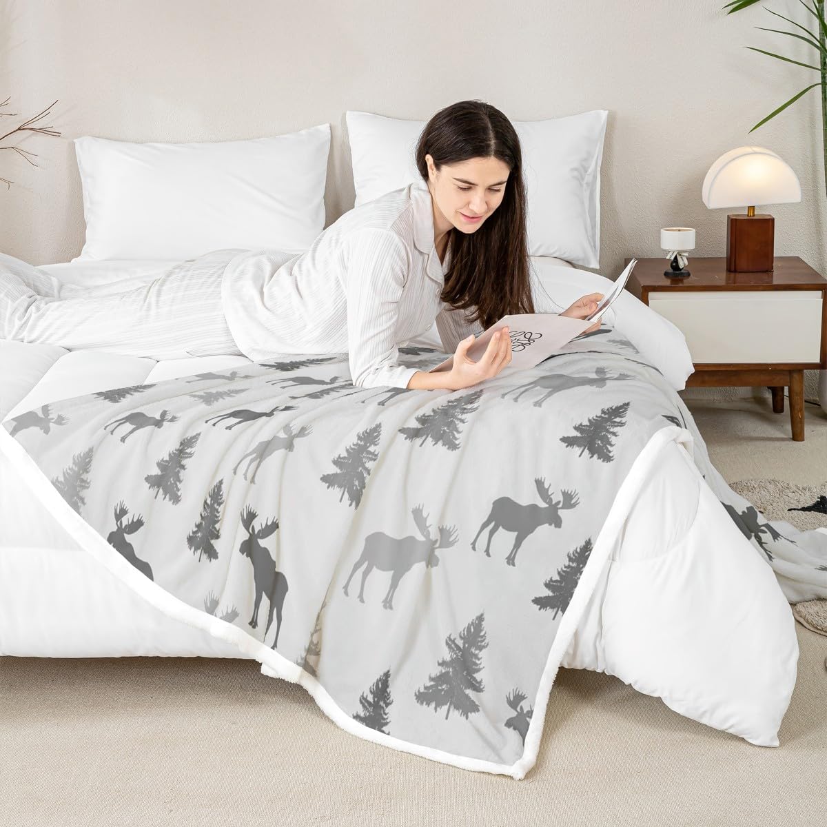 Erosebridal Woodland Sherpa Blanket Throw 50x60 Inch Elk Fleece Blanket for Kids Boys Men Wildlife Rustic Deer Farmhouse Natural White Grey Luxury Soft Fuzzy Plush Throw