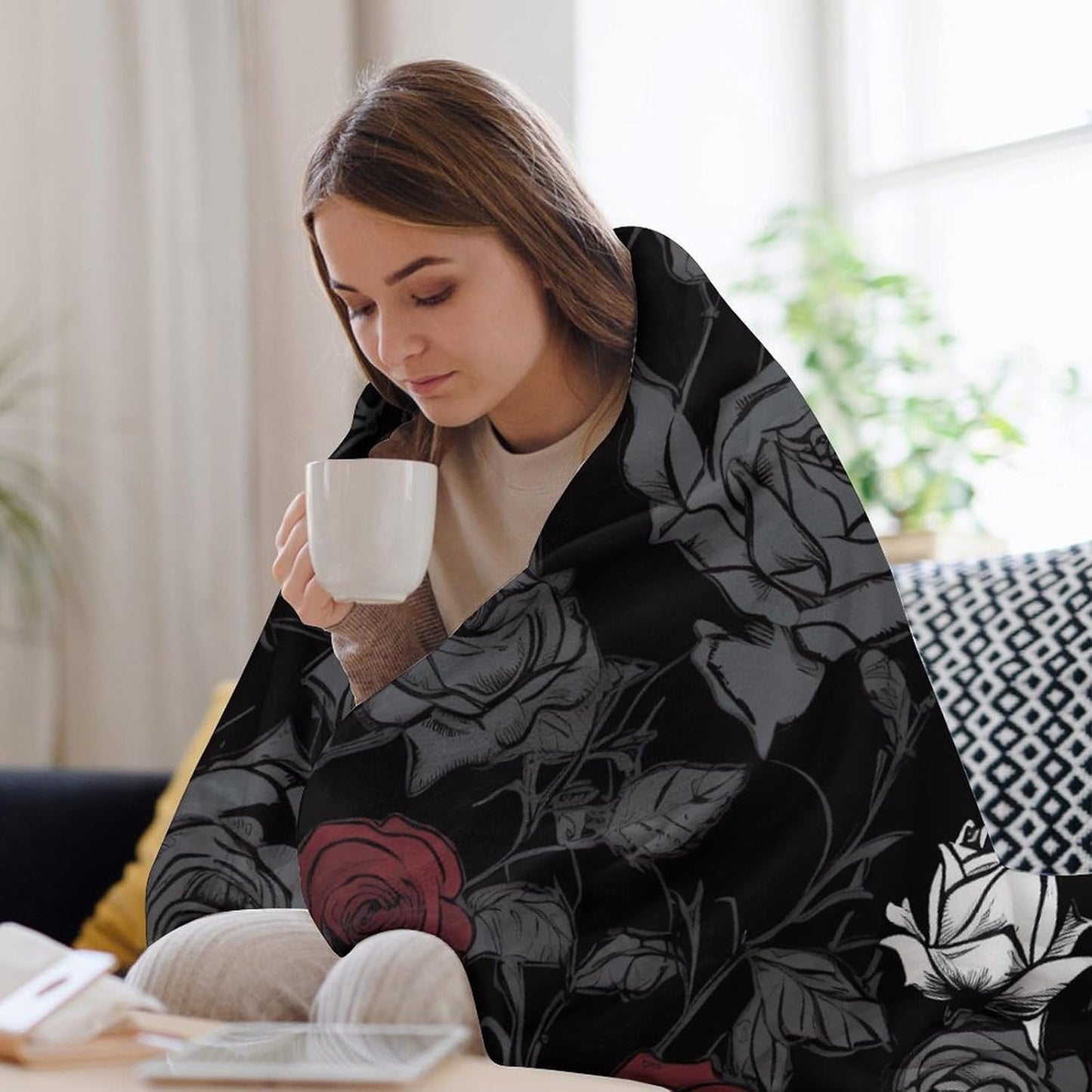 Rose Gothic Blanket Super Soft Lightweight Throw Blanket Cute Cozy Warm Bed Blanket Decorative Fuzzy Blanket All-Season Home Decor Gift for Sofa Couch Living Room 50"*60"（130 * 150cm）