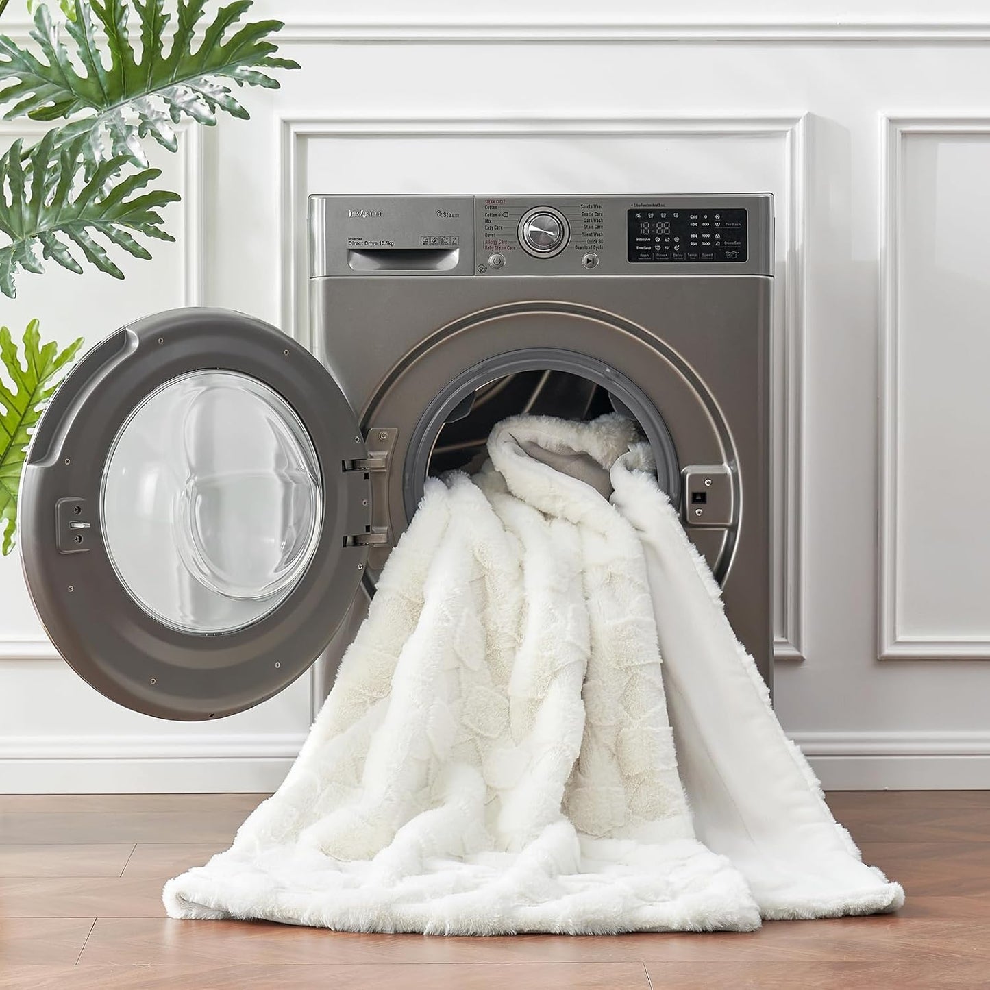 Cozy Bliss Faux Fur Textured Throw Blanket for Couch Super Soft Fuzzy Checkered Bed Blanket Gift for Women Premium 3D Geom Jacquard All Season Use Cream White 50"*60"