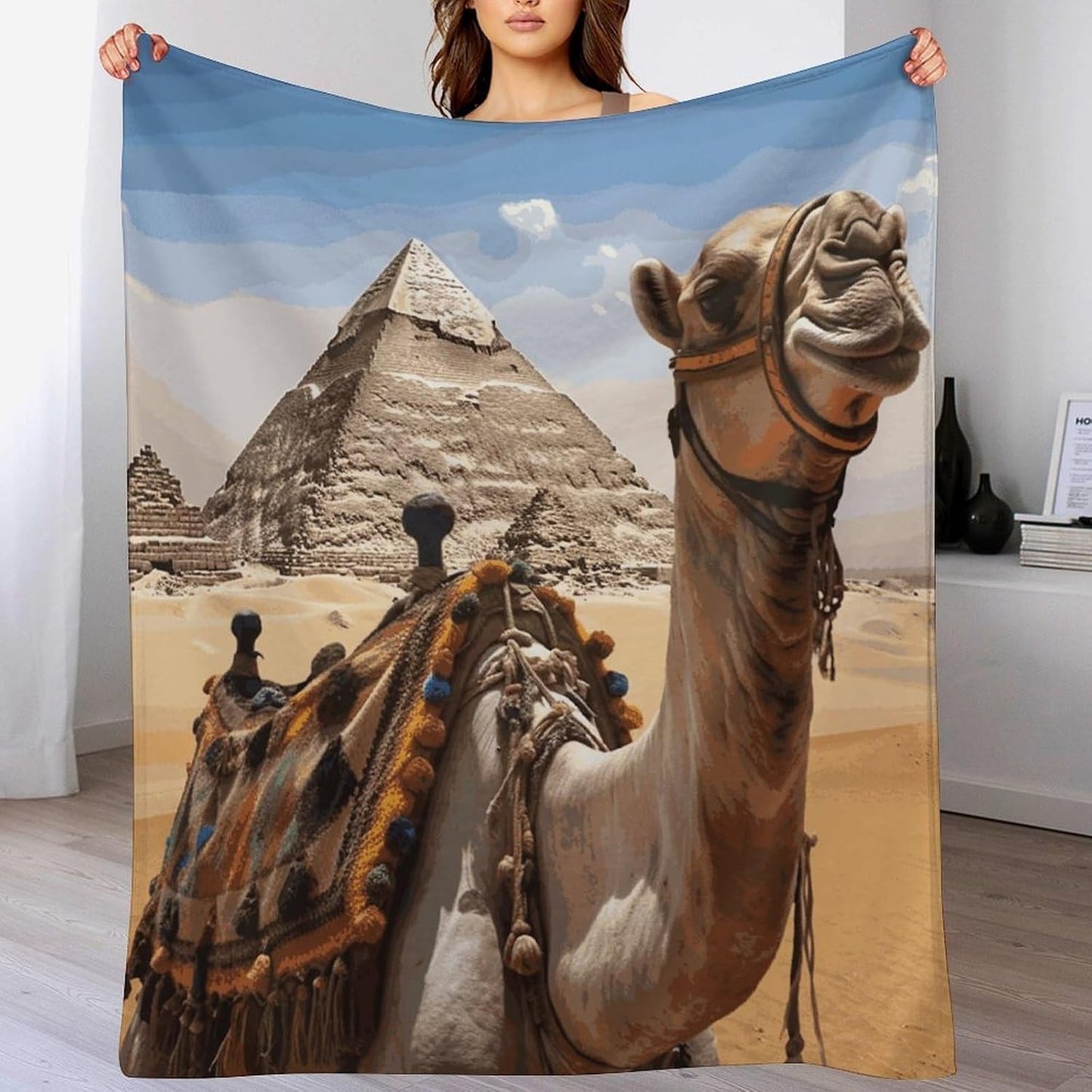 Pyramid Camel Blanket Super Soft Lightweight Throw Blanket Cute Cozy Warm Bed Blanket Decorative Fuzzy Blanket All-Season Home Decor Gift for Sofa Couch Living Room 50"*60"（130 * 150cm）