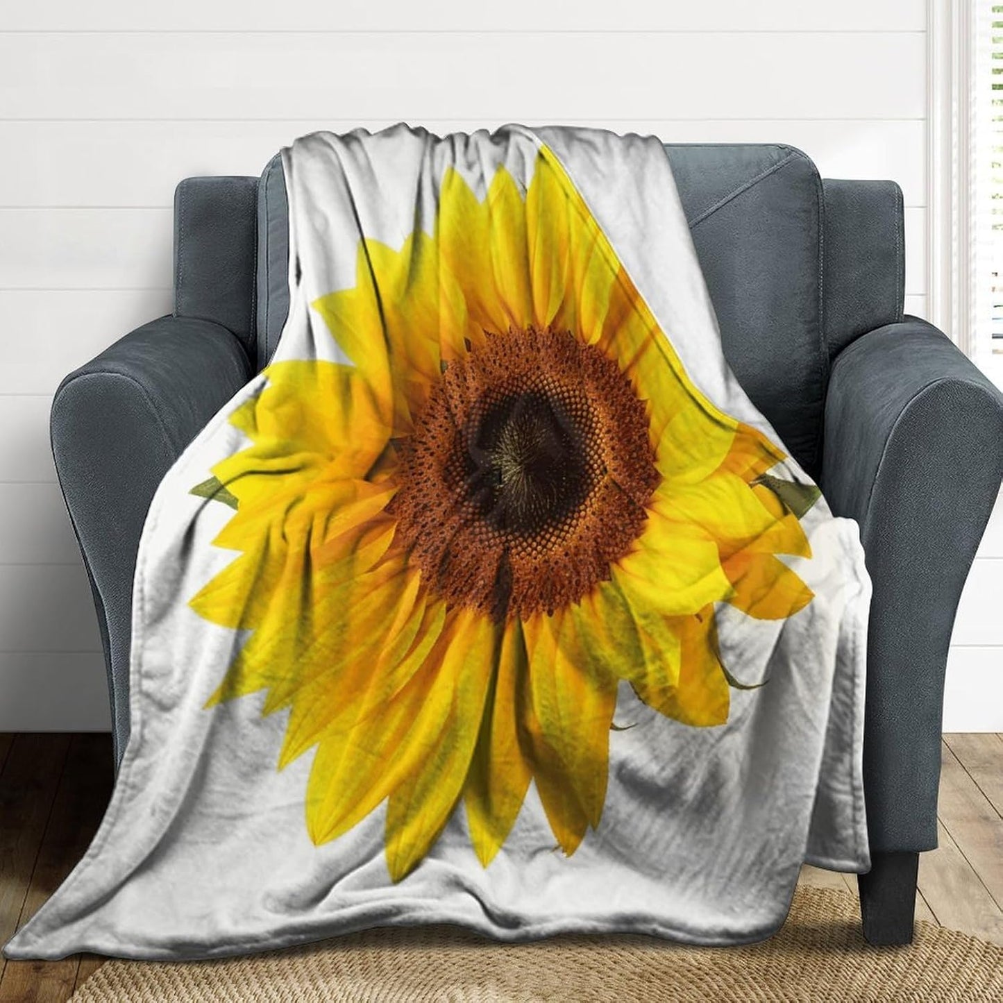 Sunflower Isolated Blanket Super Soft Lightweight Throw Blanket Cute Cozy Warm Bed Blanket Decorative Fuzzy Blanket All-Season Home Decor Gift for Sofa Couch Living Room 50"*60"（130 * 150cm）