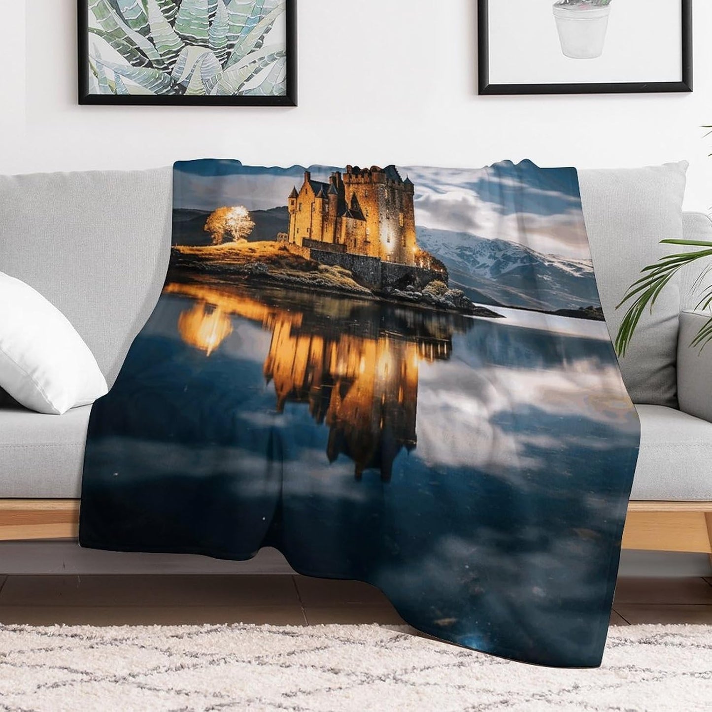 A Castle by The Lake Throw Blanket for Couch Super Soft Warm Lightweight Throw Blankets Cozy Flannel Bed Blanket Cute Decorative Blankets for All Seasons Home Decor Gift 60"*80"（150 * 200cm）