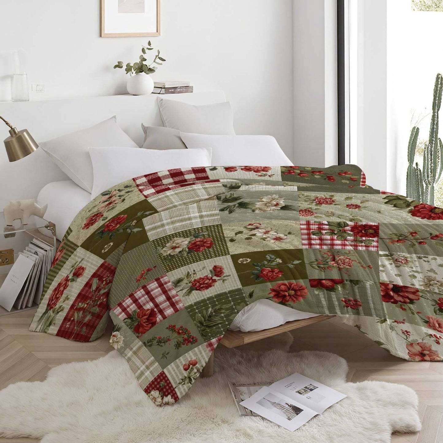 MASLEK Floral Patchwork Throw Blanket Vintage Farmhouse Flower Plaid Blanket Rustic Cottagecore Botanical Cozy Flannel Blanket for Couch Sofa Bed Home Decor, 50x60 Inch