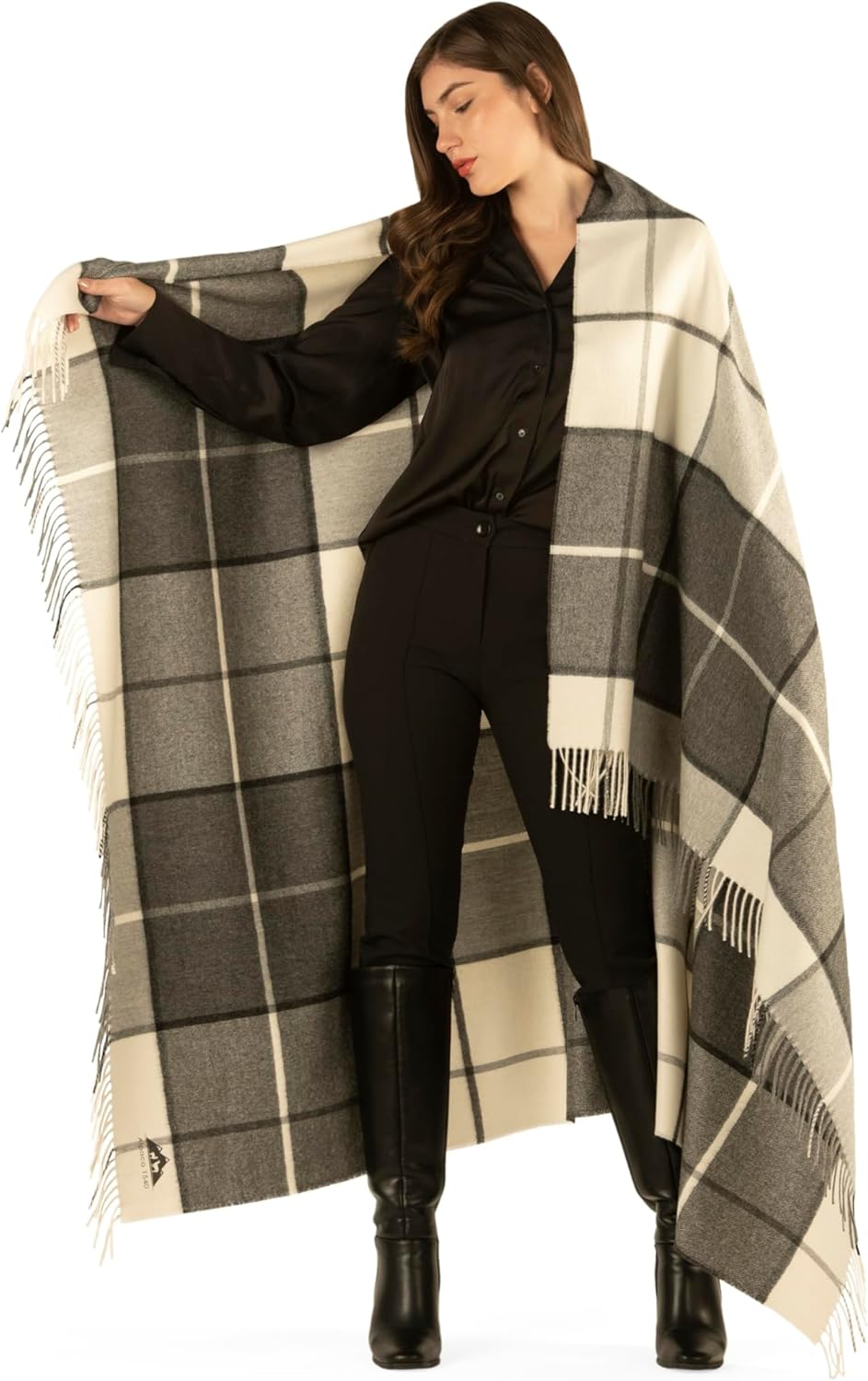 Alpaca Blanket – Soft, Luxurious Lightweight Baby Alpaca Wool Blanket – 71” x 51” – Hypoallergenic Throw Blanket – Made in Peru (Charcoal Gray Plaid)