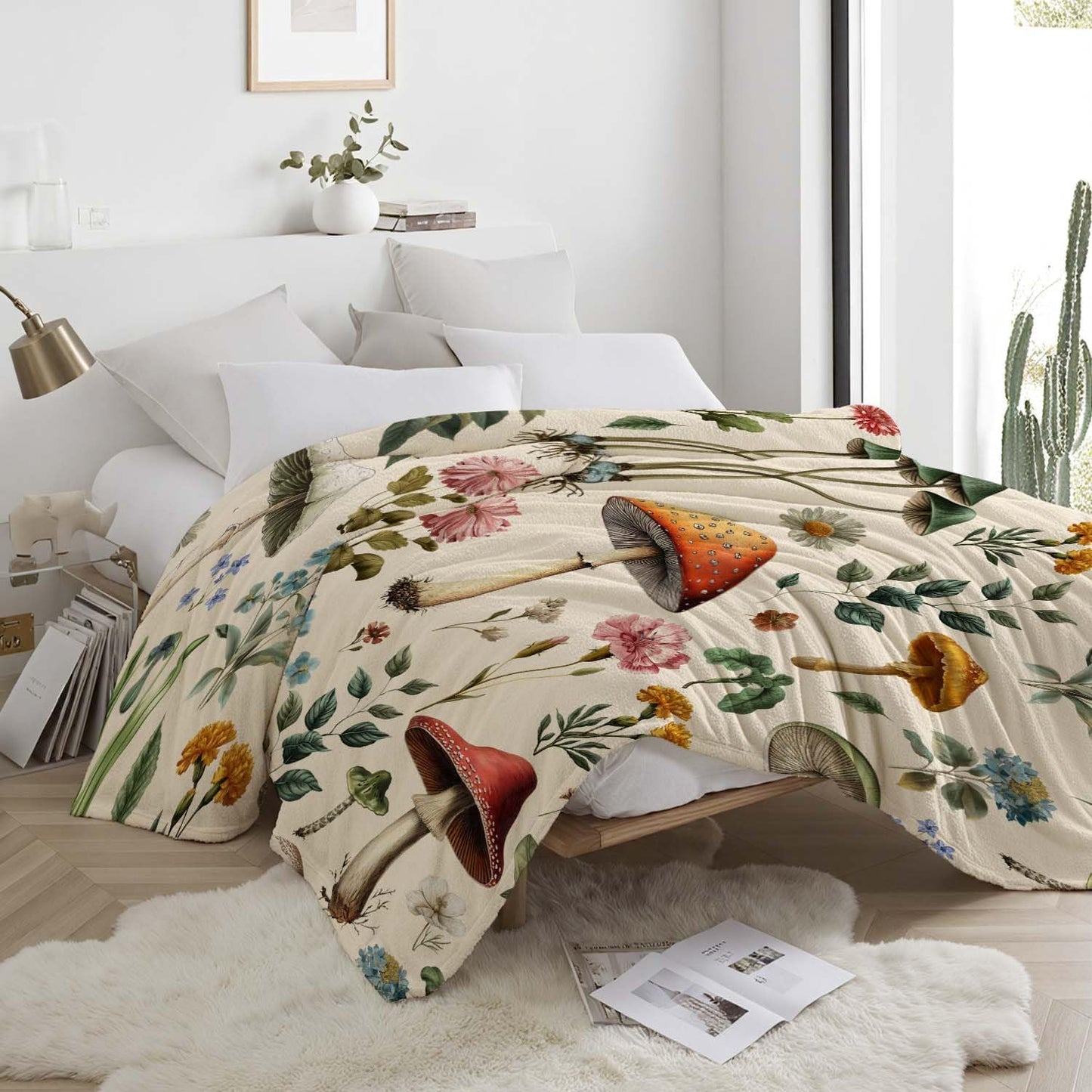 MASLEK Mushroom Floral Blanket Cozy Soft Flannel Throw Vintage Beige Botanical Nature Design Lightweight Warm Blanket for Couch Bed Sofa Gift for Women Men, 50x60 Inch