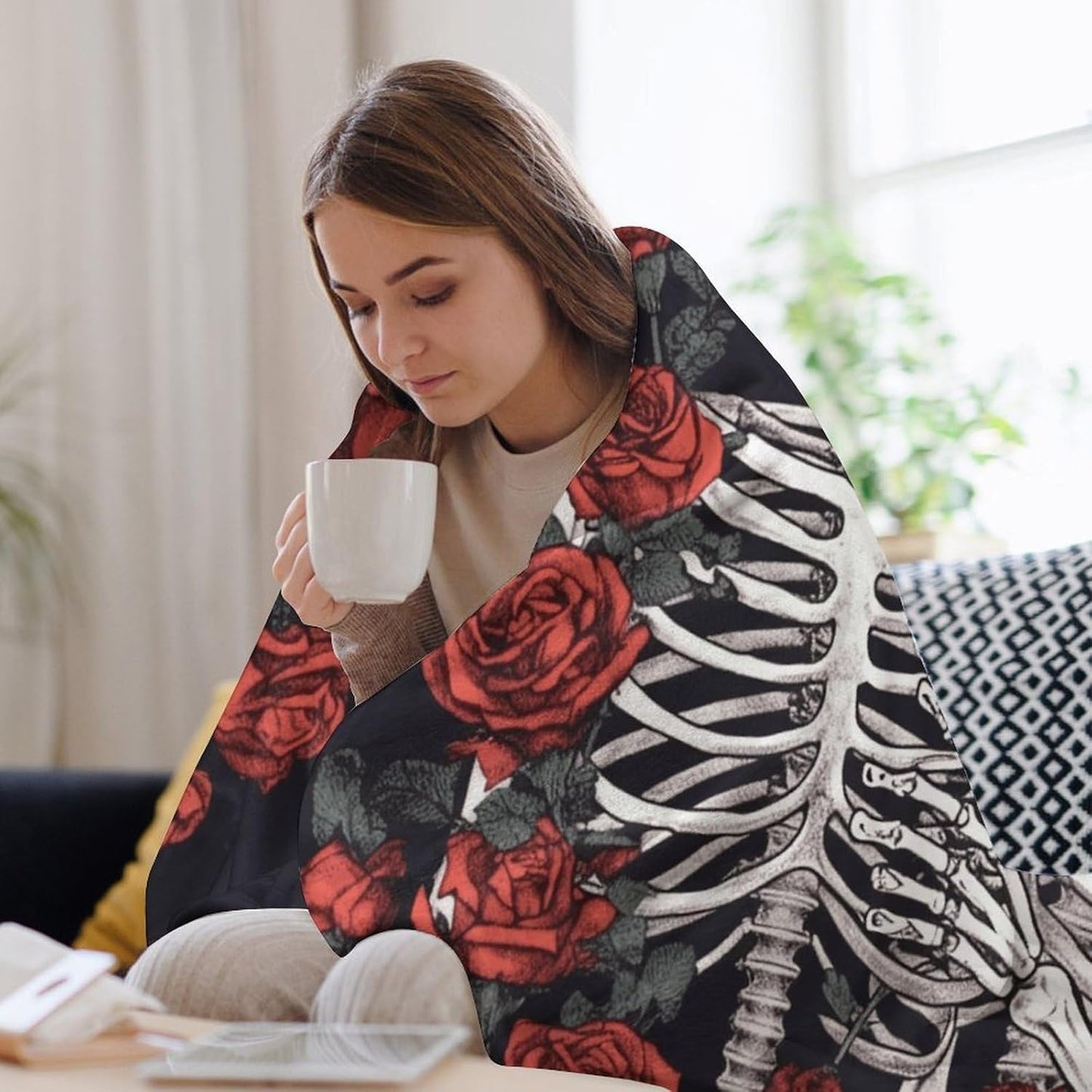 Rose and Skeleton Blanket Super Soft Lightweight Throw Blanket Cute Cozy Warm Bed Blanket Decorative Fuzzy Blanket All-Season Home Decor Gift for Sofa Couch Living Room 40"*50" （100 * 130cm）