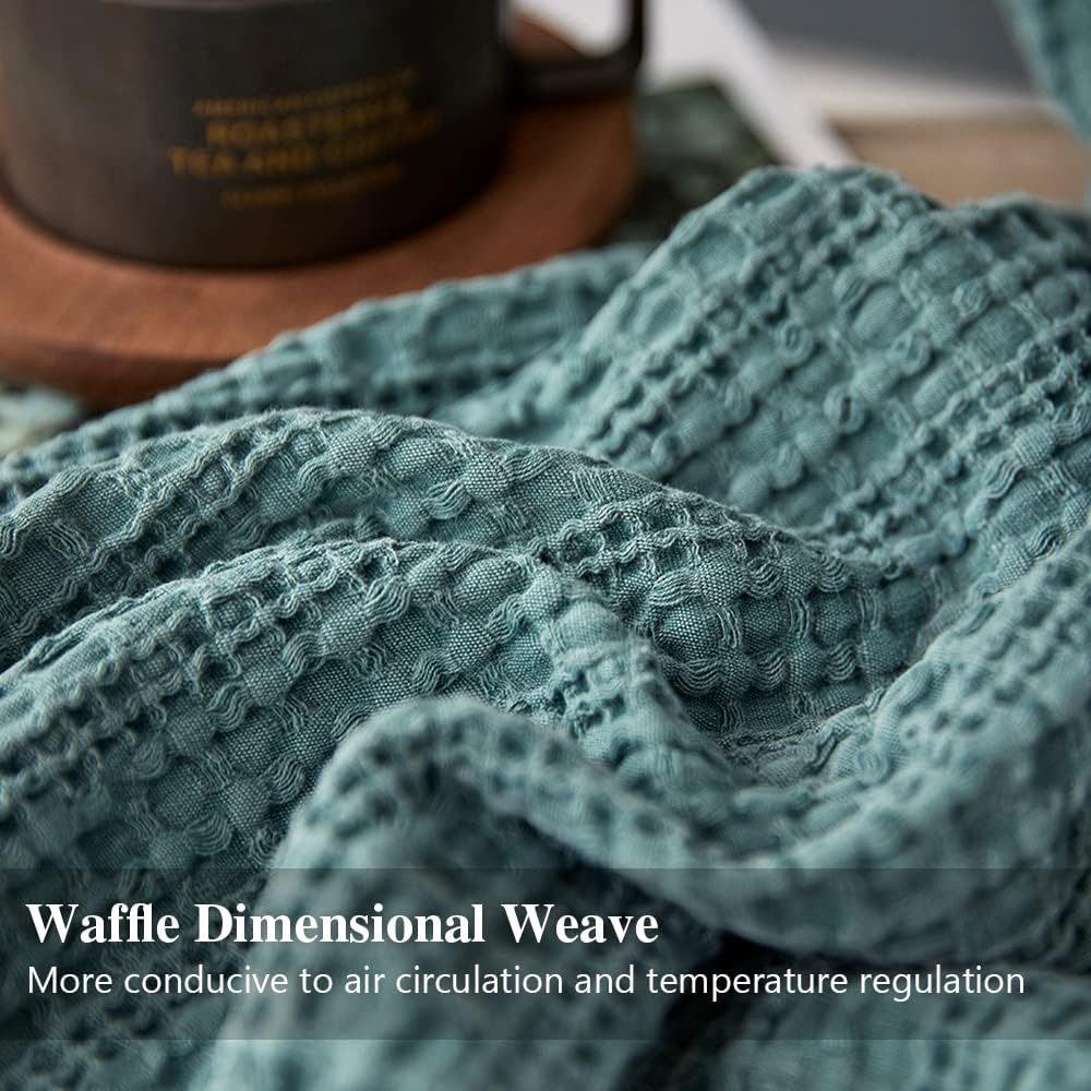 Simple&Opulence 100% Cotton Throw Blanket for Couch, Bed, Waffle Weave Cable Knit Blanket with Tassels, Soft Lightweight Pre-Washed Breathable Cozy Blanket Farmhouse Decoration for All-Season (Green)