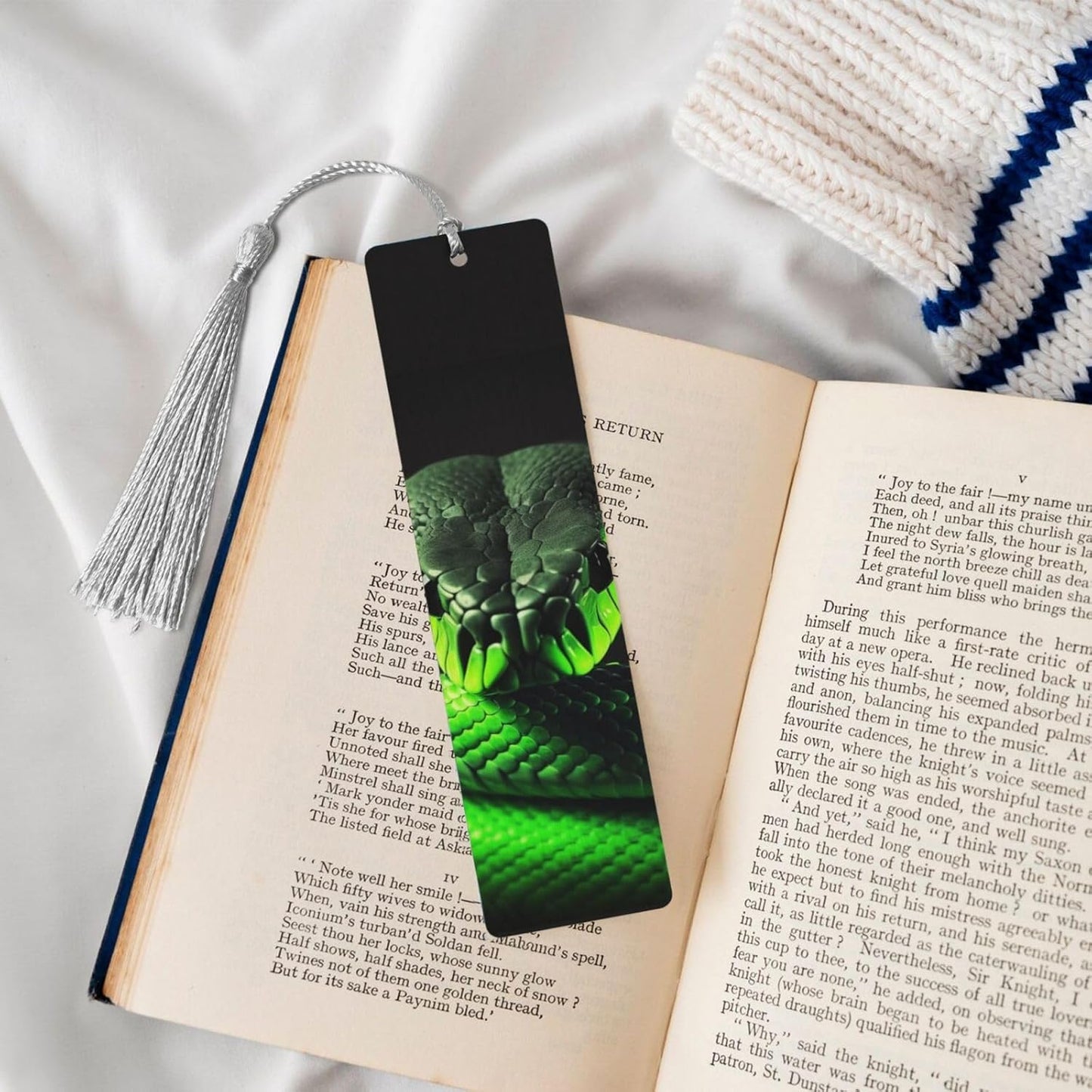 3D Snake Bookmark Ornament, Wooden Bookmarks with Tassel, Book Mark for Book Lovers Page Markers Reading Gifts for Women Men Handmade Wood Bookmark Tag Label