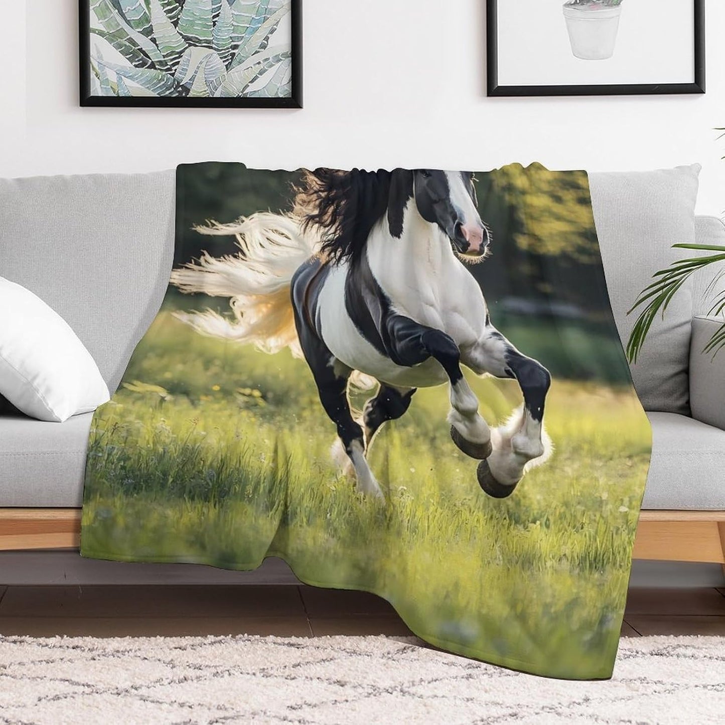 Black and White Horses Throw Blanket for Couch Bed Plush Cozy Fuzzy Flannel Blanket for All Season 70"x80"
