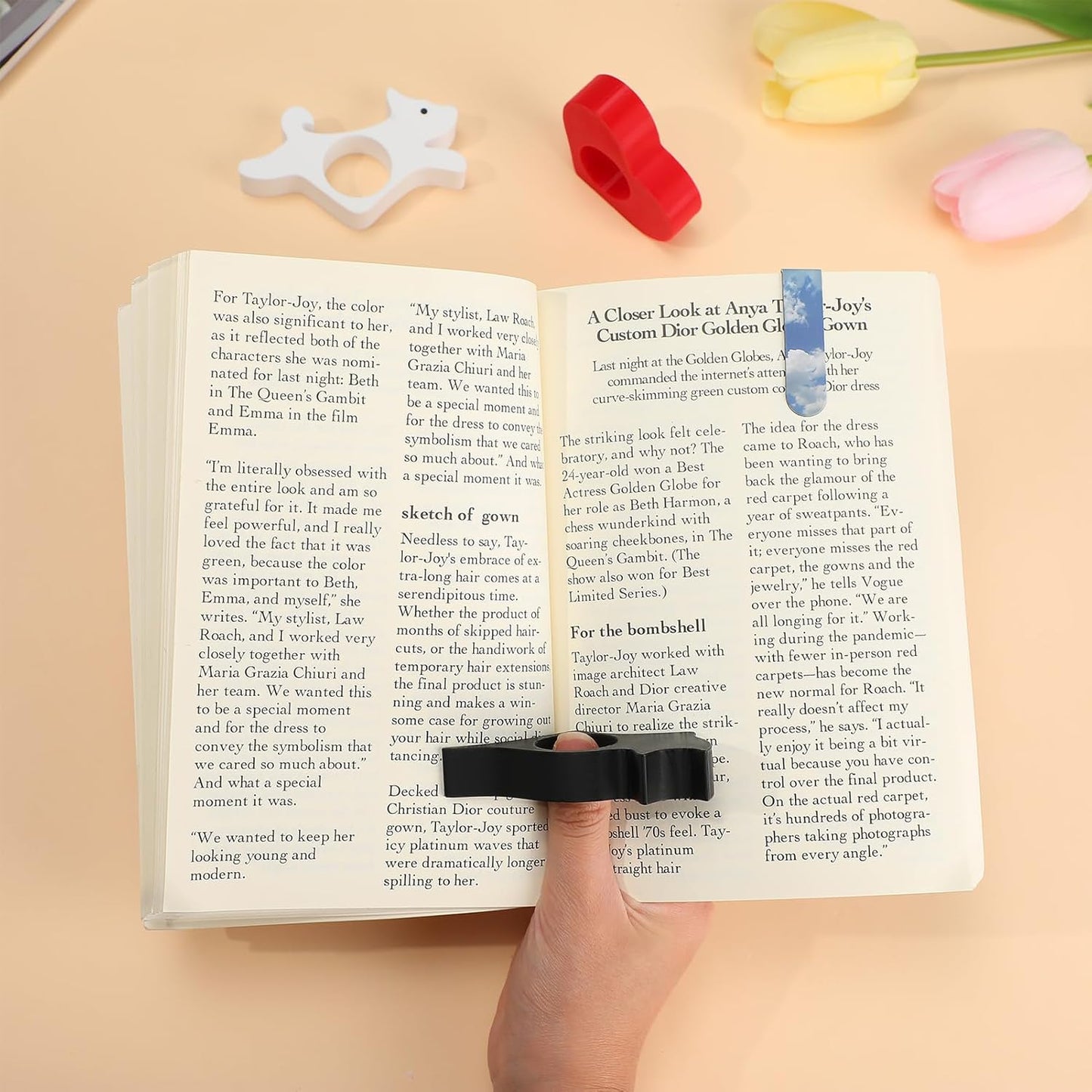 3D Printed Book Page Holder Set with Magnetic Bookmarks, Reading Aid, Relieve Hand Strain Black Cat White Dog Red Heart Design for Book Lovers Readers