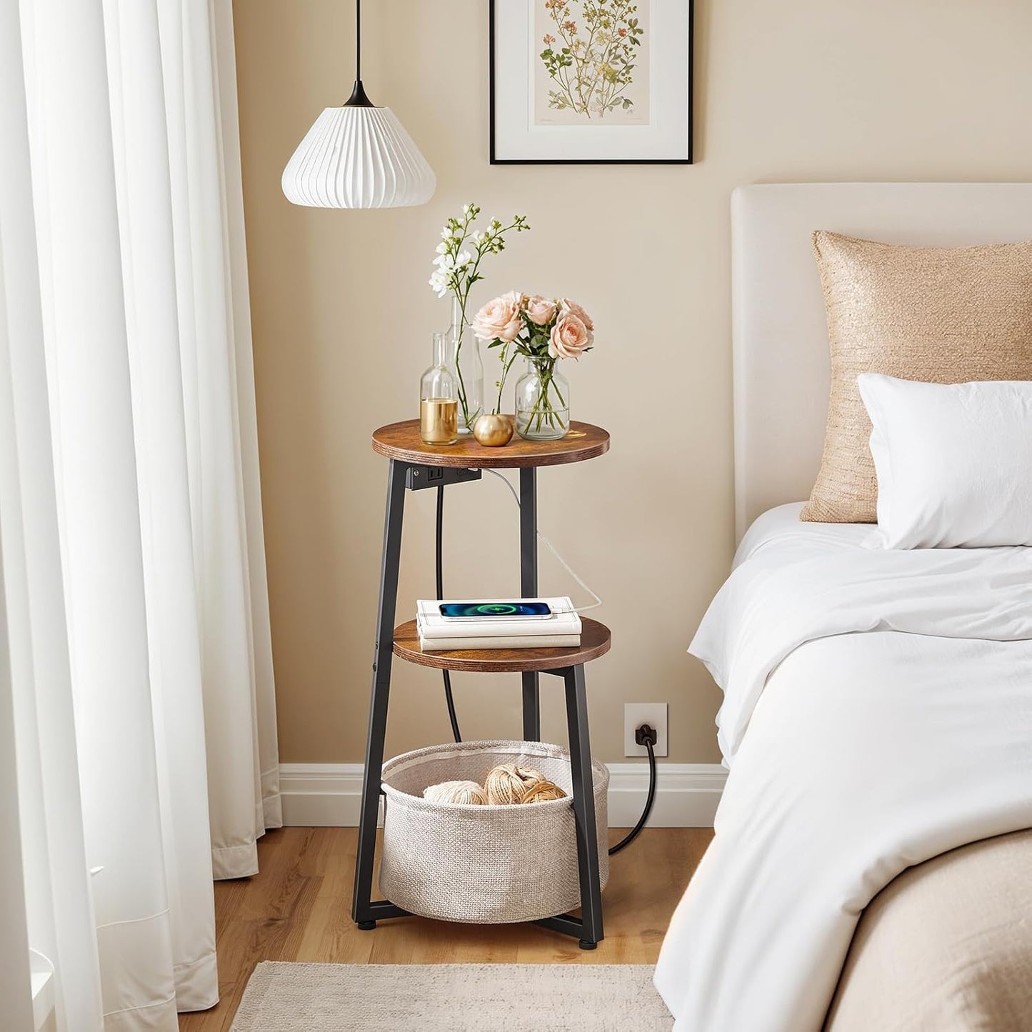 HOOBRO Small Round Side Table with Charging Station, Round End Table with Cotton Linen Storage Basket, Compact Sofa Side Table Nightstand for Small Space, Corner, Living Room, Rustic Brown BF169UBZ01