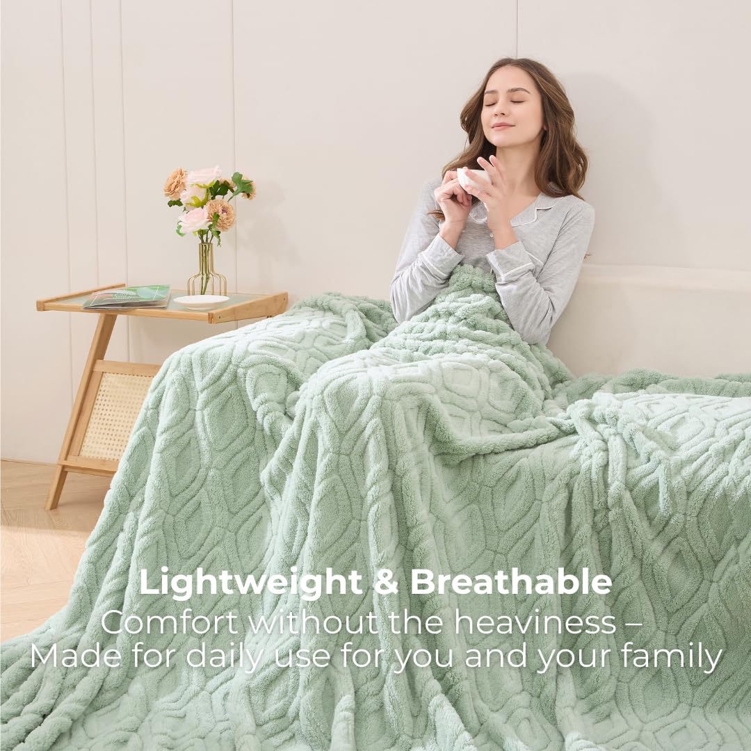 The Seacliff Blanket Twin Size 60x80, Palm Sage Green – Lightweight Soft Fleece Blanket for Couch or Bed, Breathable All Season, Coastal Wave Texture