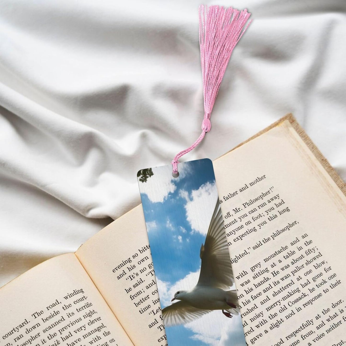 White Doves Fly Over The Park Bookmarks Gifts for Women Men, Wooden Bookmarks for Book Lovers, Vintage Book Marks Ornaments with Tassel, Unique Personalized Reading Page Markers Pink