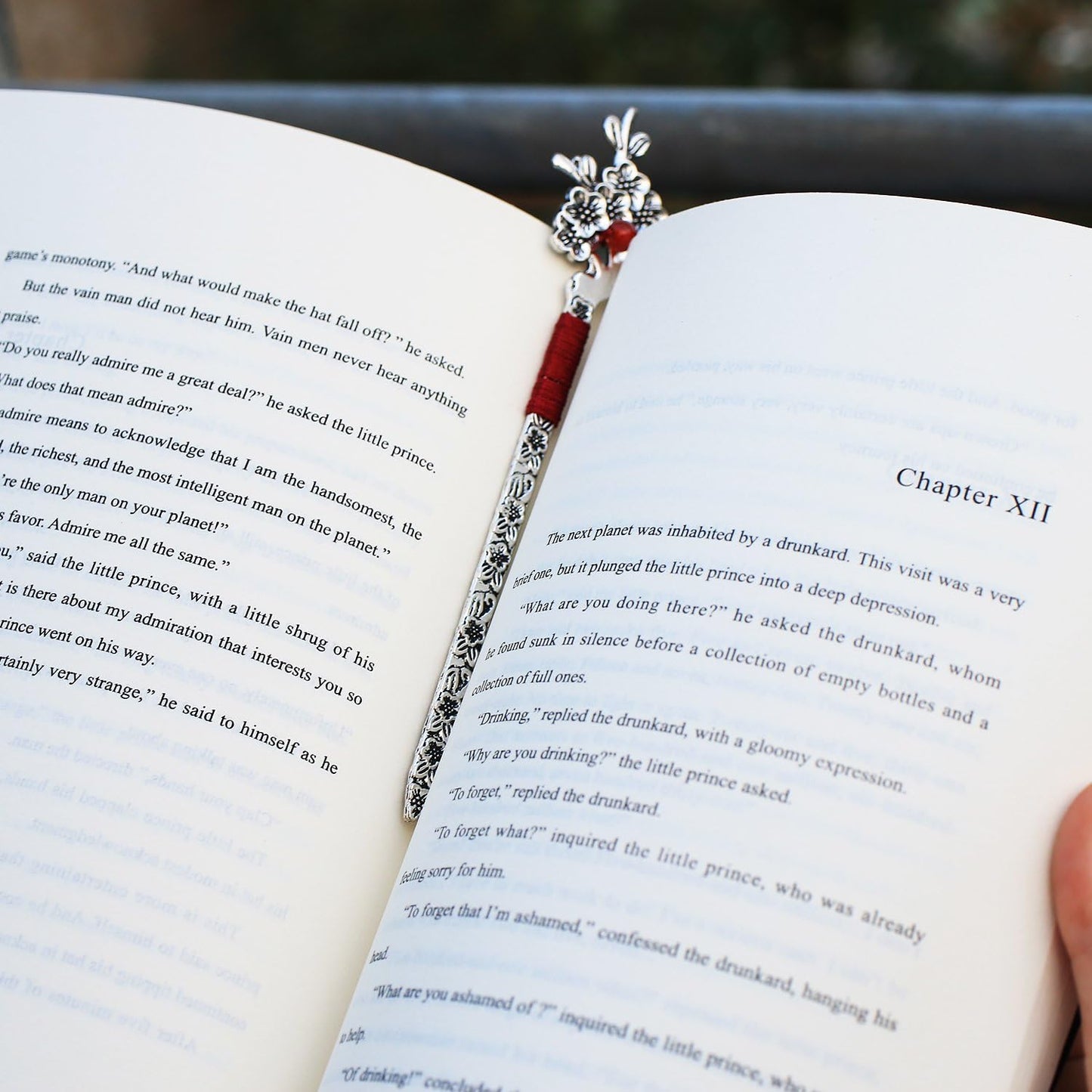 Chinese Metal Bookmarks with Tassel, Vintage Bookmark Unique Classical Ancient Chinese Hairpin Bookmark with Handmade Silky Tassel for Book Lovers Unique Gift