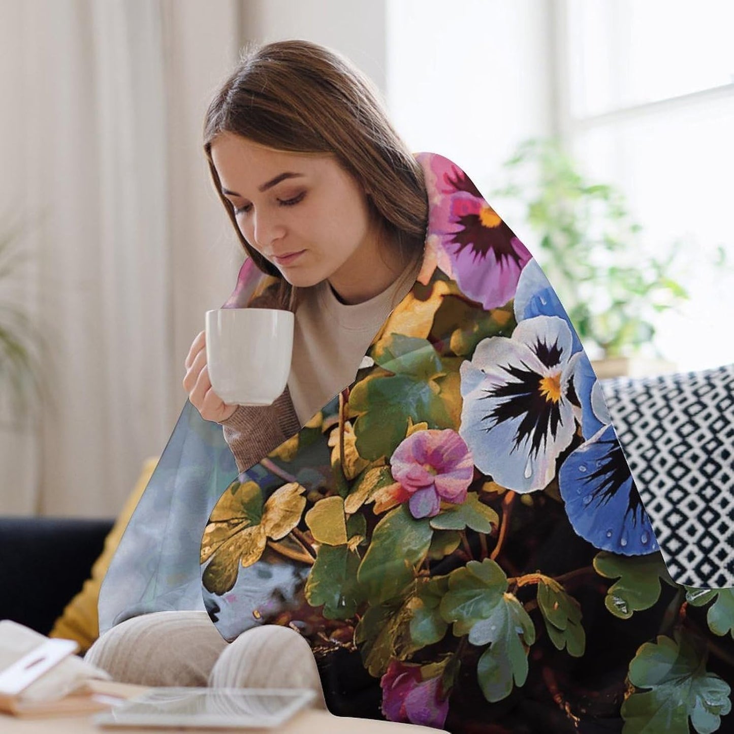 Pansy Flowers Throw Blanket for Couch Super Soft Warm Lightweight Throw Blankets Cozy Flannel Bed Blanket Cute Decorative Blankets for All Seasons Home Decor Gift 30"*40"（76 * 100cm）