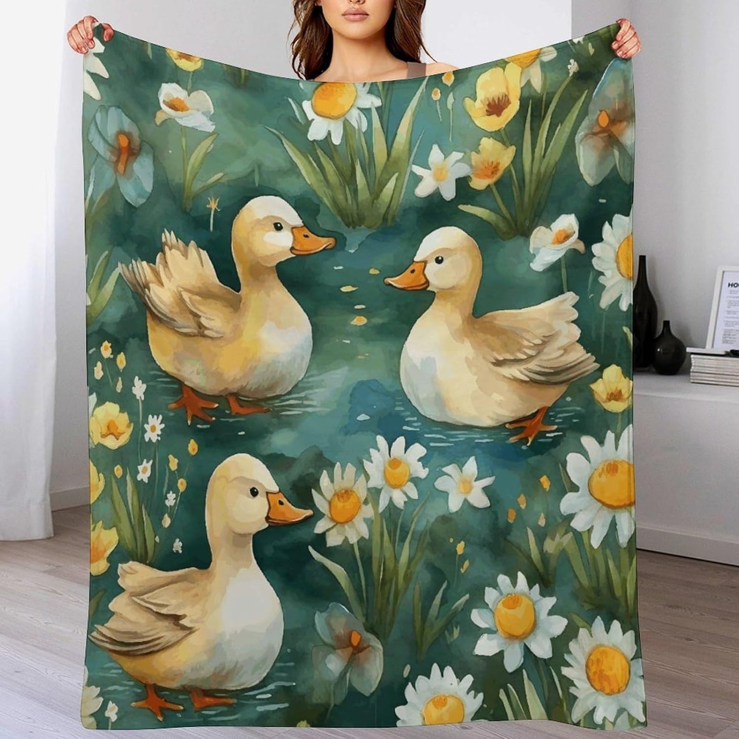 Hand Drawn Duck Throw Blanket for Couch Super Soft Warm Lightweight Throw Blankets Cozy Flannel Bed Blanket Cute Decorative Blankets for All Seasons Home Decor Gift 30"*40"（76 * 100cm）