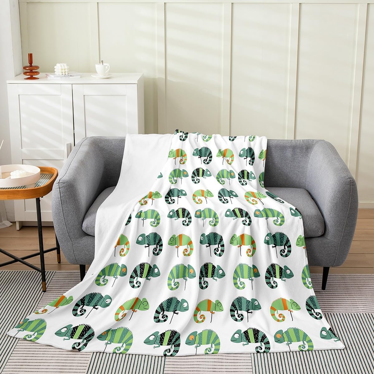 Erosebridal Cartoon Chameleon Throw Blanket Twin 60x80 Inch for Bedroom Living Rooms Sofa Couch,Kawaii Tropical Animal Fleece Blanket,Kids Green Wildlife Bed Blanket,Cute Chameleon Flannel Blanket