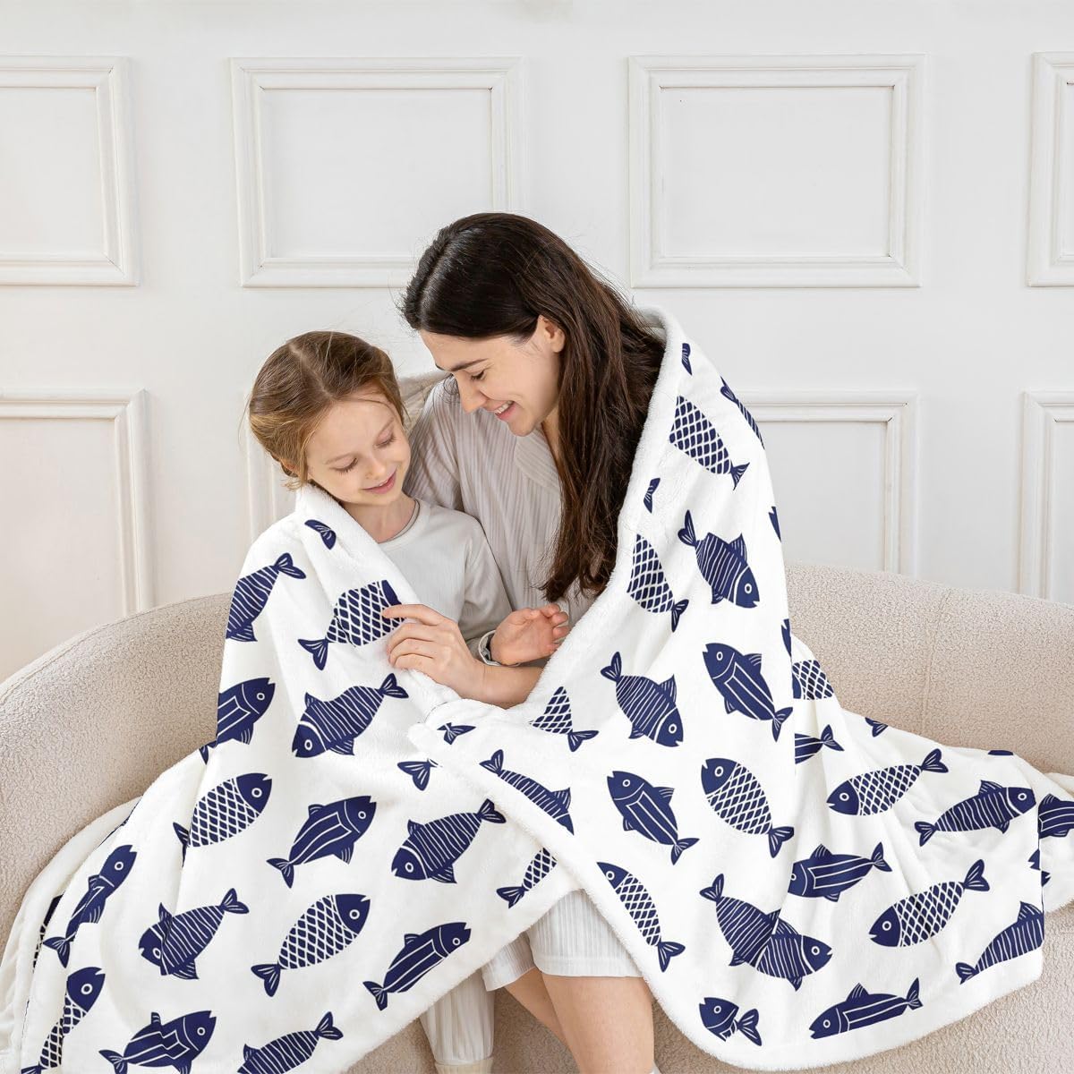 Feelyou Fishes Sherpa Throw Blanket for Couch Blue Fish Super Soft Cozy Fleece White Blue Floral Blanket for Winter, Plush Throw Nautical 40"x50" All Season
