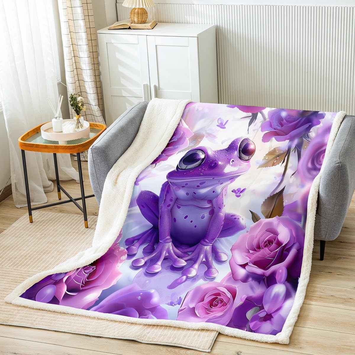 Manfei Cute Frog Kids Throw Blanket Purple Flower Frog Blanket for Couch Sofa, Cartoon Wildlife Floral Bed Blanket for Girls Adults Room Decor, Soft and Breathable Fleece Blanket(60 x 80 Inches)
