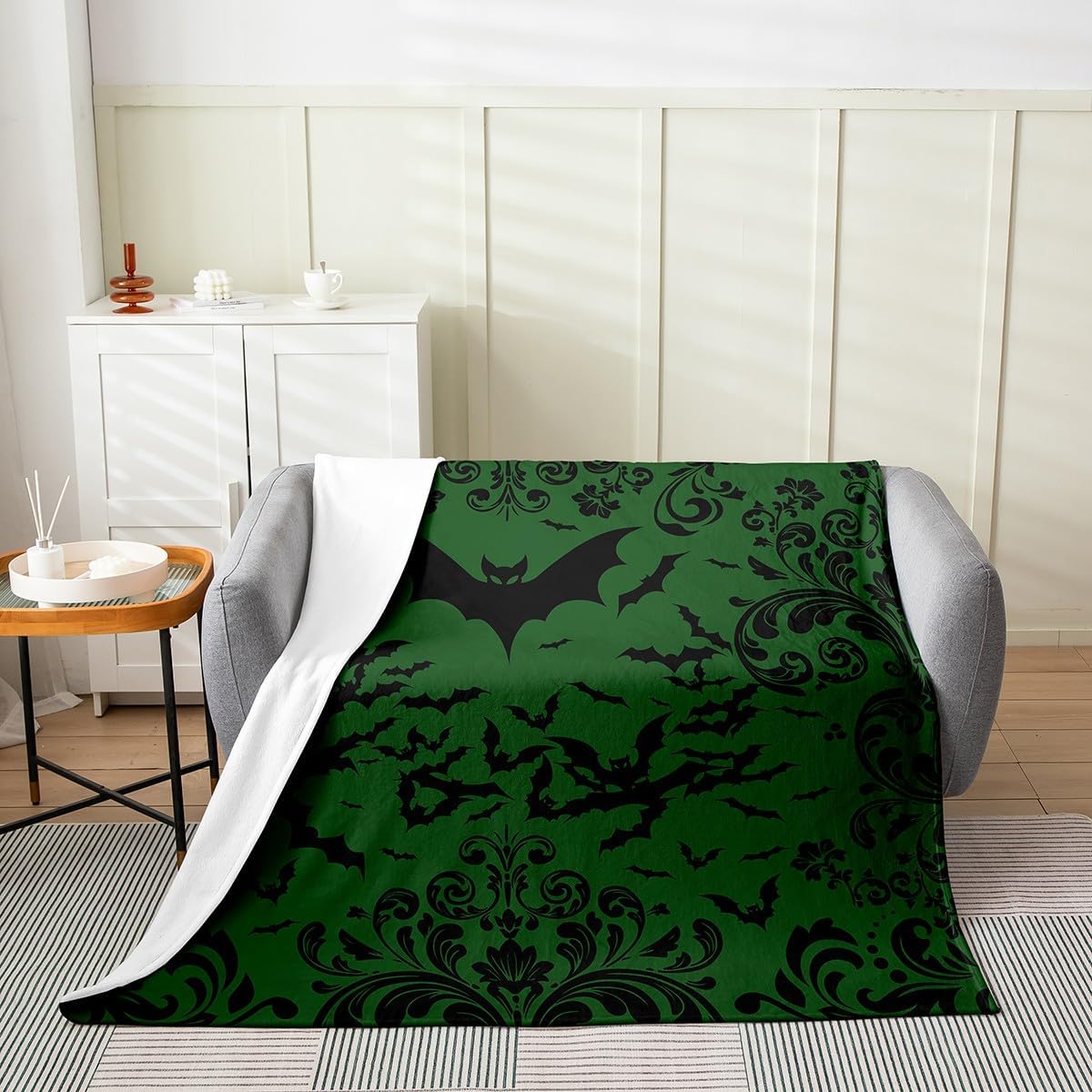 Erosebridal Bats Blanket Queen 90x90, Florals Vintage Damask Luxury Soft Throw Blanket for Bedroom, Animals Baroque Halloween Theme Fleece Blanket, Green Black Victorian Horror Fuzzy Blanket