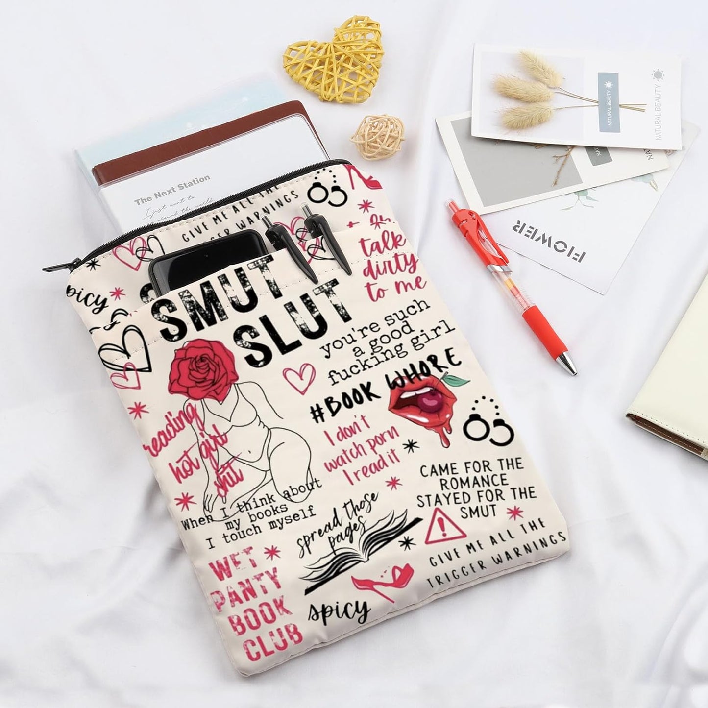 Smutty Book Lover Book Sleeve Smut Spicy Reader Gift Bookish Gift Smutty Books Gift Zipper Book Protector (Smut Slut)