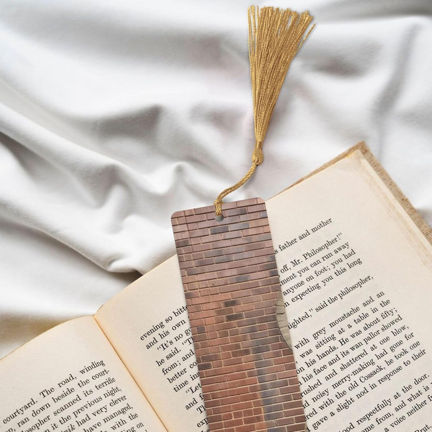 Vents in Brick Wall Bookmarks Gifts for Women Men, Wooden Bookmarks for Book Lovers, Vintage Book Marks Ornaments with Tassel, Unique Personalized Reading Page Markers Gold