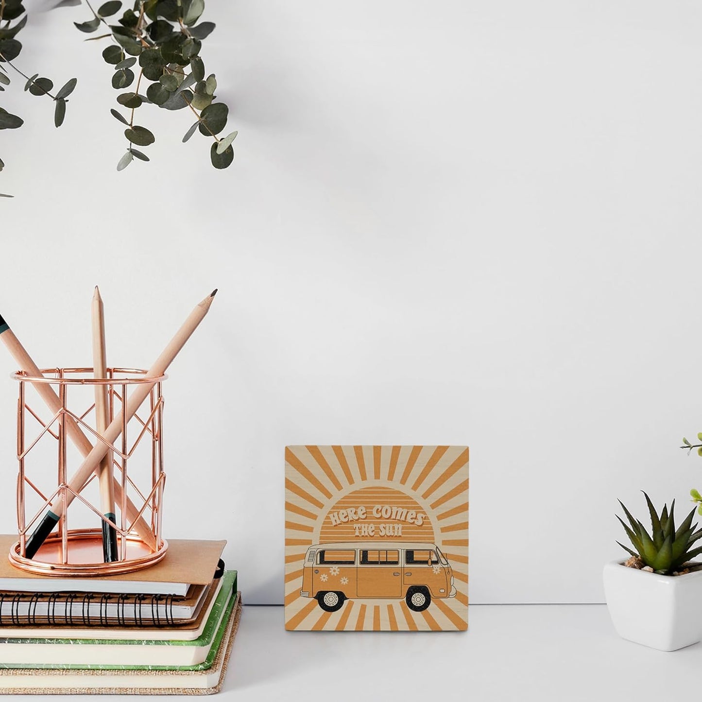 Here Comes the Sun Wood Box Sign Desk Decor,Trendy Retro Groovy 70s Wooden Box Sign Block Plaque for Home Bedroom Girls Room College Dorm Shelf Table Decor