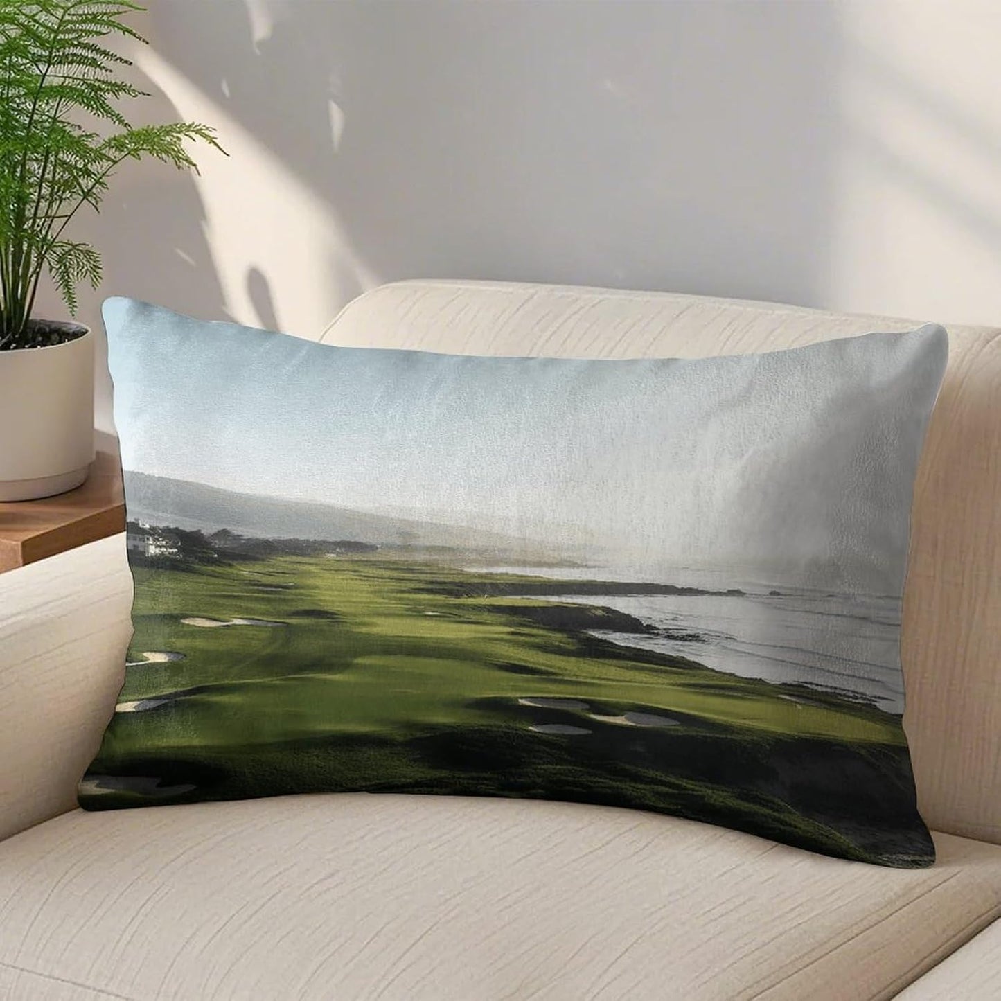 Seaside Golf Course Throw Pillow Covers Gold Velvet Pillowcases with Invisible Zipper Pillow Shams Cozy Cushion Cover Soft Pillow Cases Home Decor Pillow Protectors 12 "×20 "