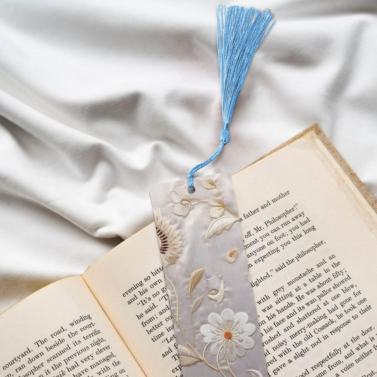 Floral Embroidery Bookmarks Gifts for Women Men, Wooden Bookmarks for Book Lovers, Vintage Book Marks Ornaments with Tassel, Unique Personalized Reading Page Markers Sky Blue