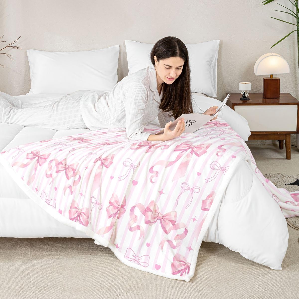 Feelyou Pink Bow Sherpa Throw Blanket for Couch Cute Ribbon Bowknot Super Soft Cozy Fleece Coquette Blanket for Winter, Plush Throw Aesthetic Baby 30"x40" Stripe Heart Pattern All Season