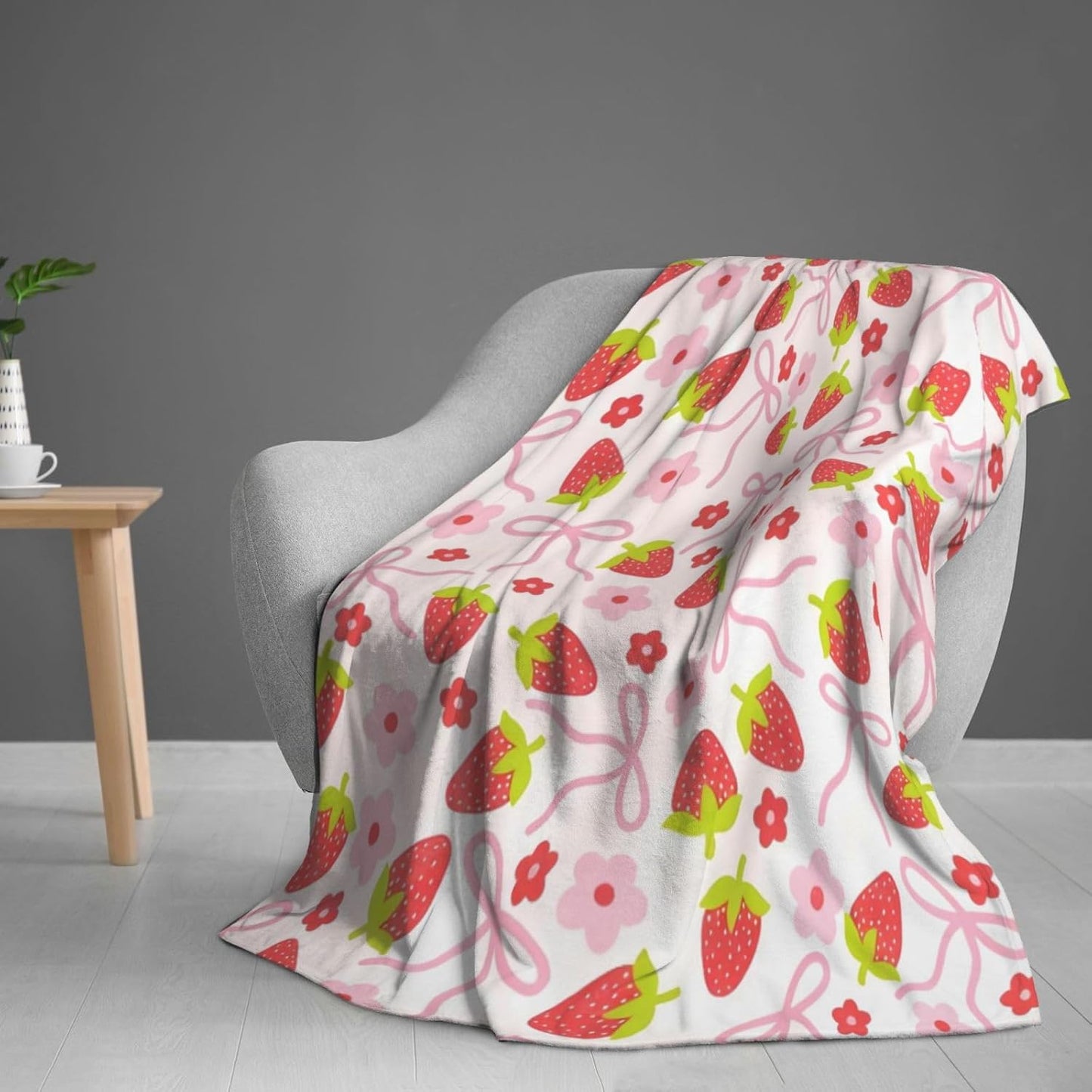 Cute Strawberry Bow Decor Throw Blanket Pink for Kids - Soft Fleece Throw Home Decor for Girls Women Teens as Birthday Gifts, Cozy Fruit Pattern Blankets for Couch Bed Camping 50x40inches