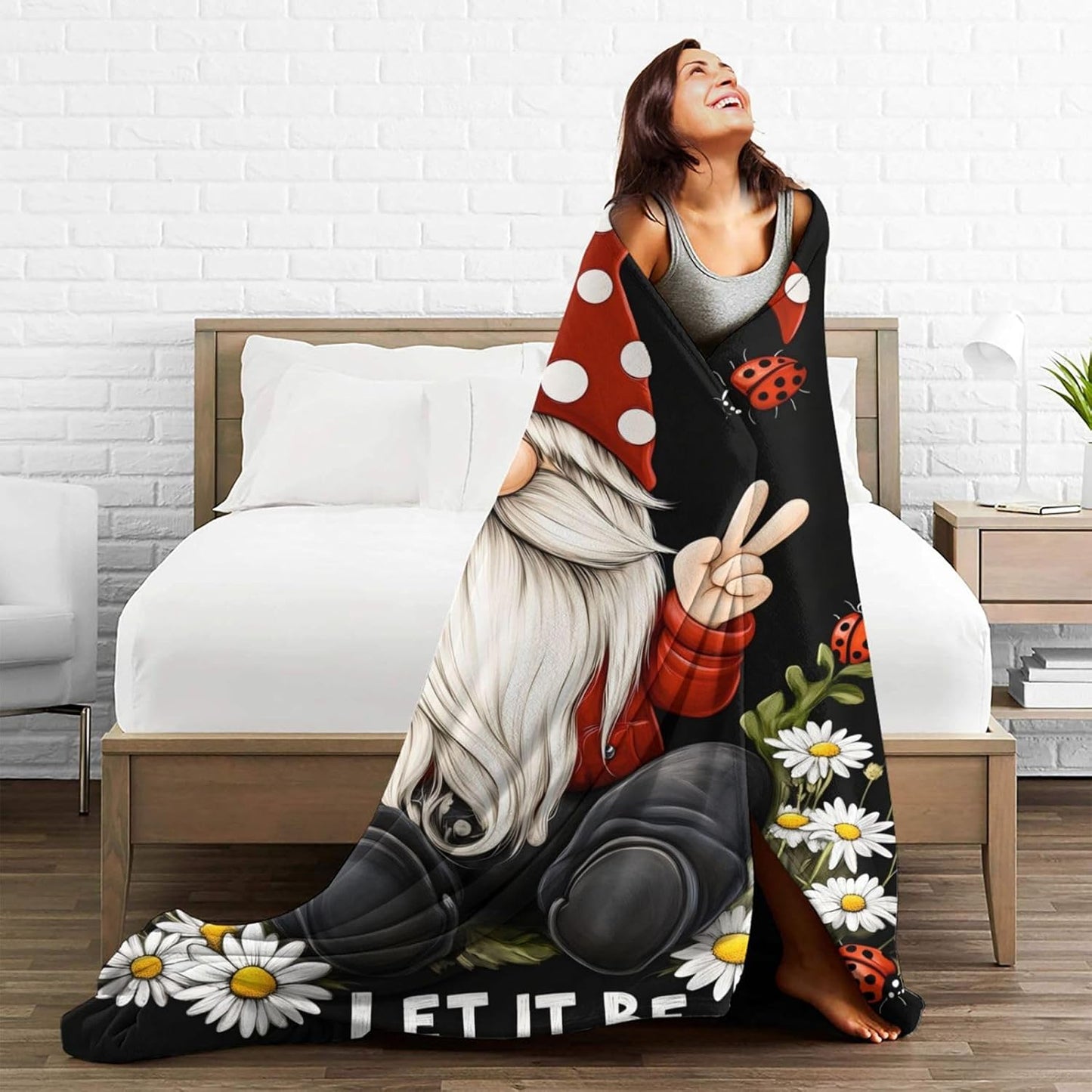 Gnomes Blanket Gifts for Women, Wife, Girls, Sister, Best Friend, Mom, Daughter - Flannel Daisy Red Throw Blanket for Bed, Living Room, Sofa, Traveling, Camping - Plush Decor 50x60in
