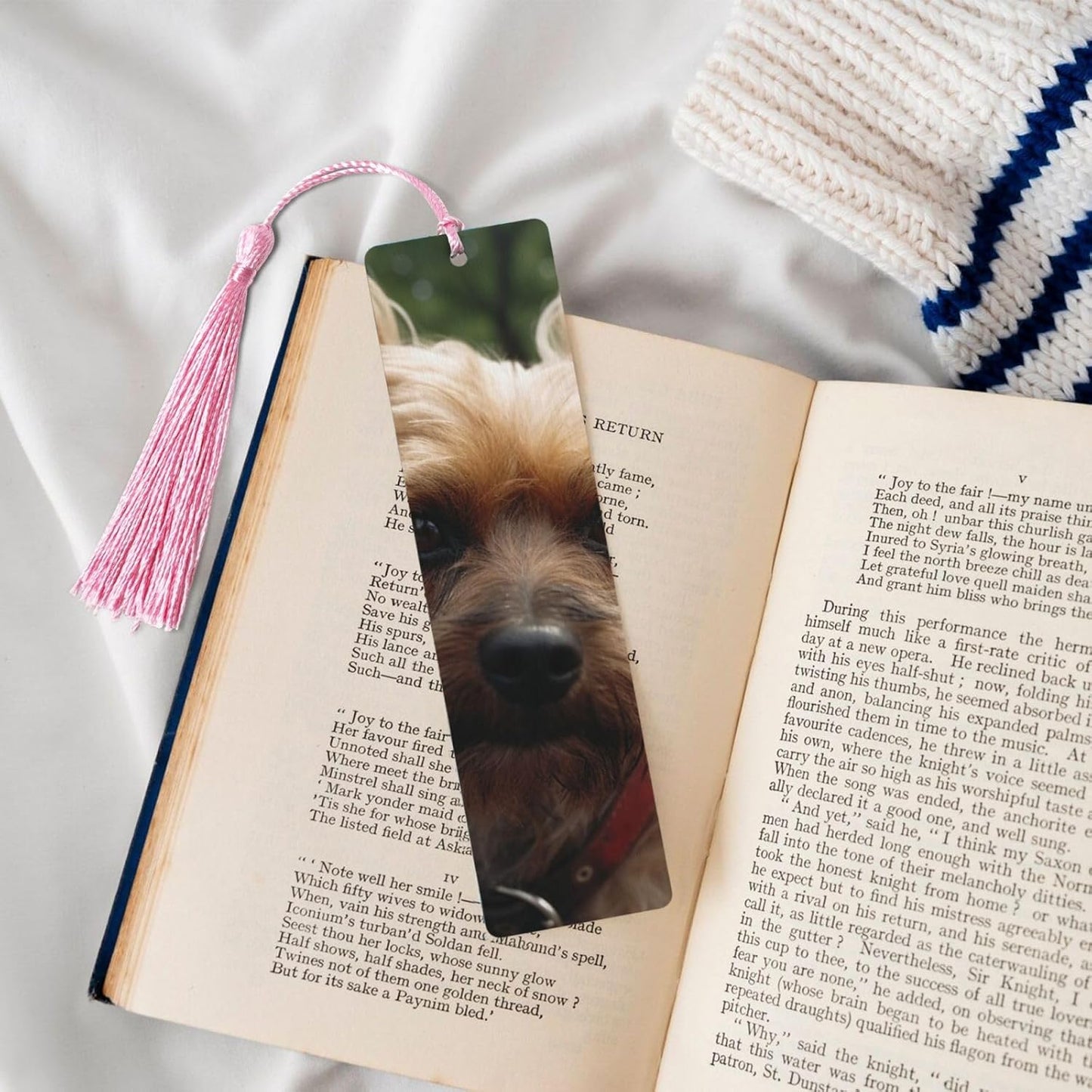Dog in The Park Bookmarks Gifts for Women Men, Wooden Bookmarks for Book Lovers, Vintage Book Marks Ornaments with Tassel, Unique Personalized Reading Page Markers Pink